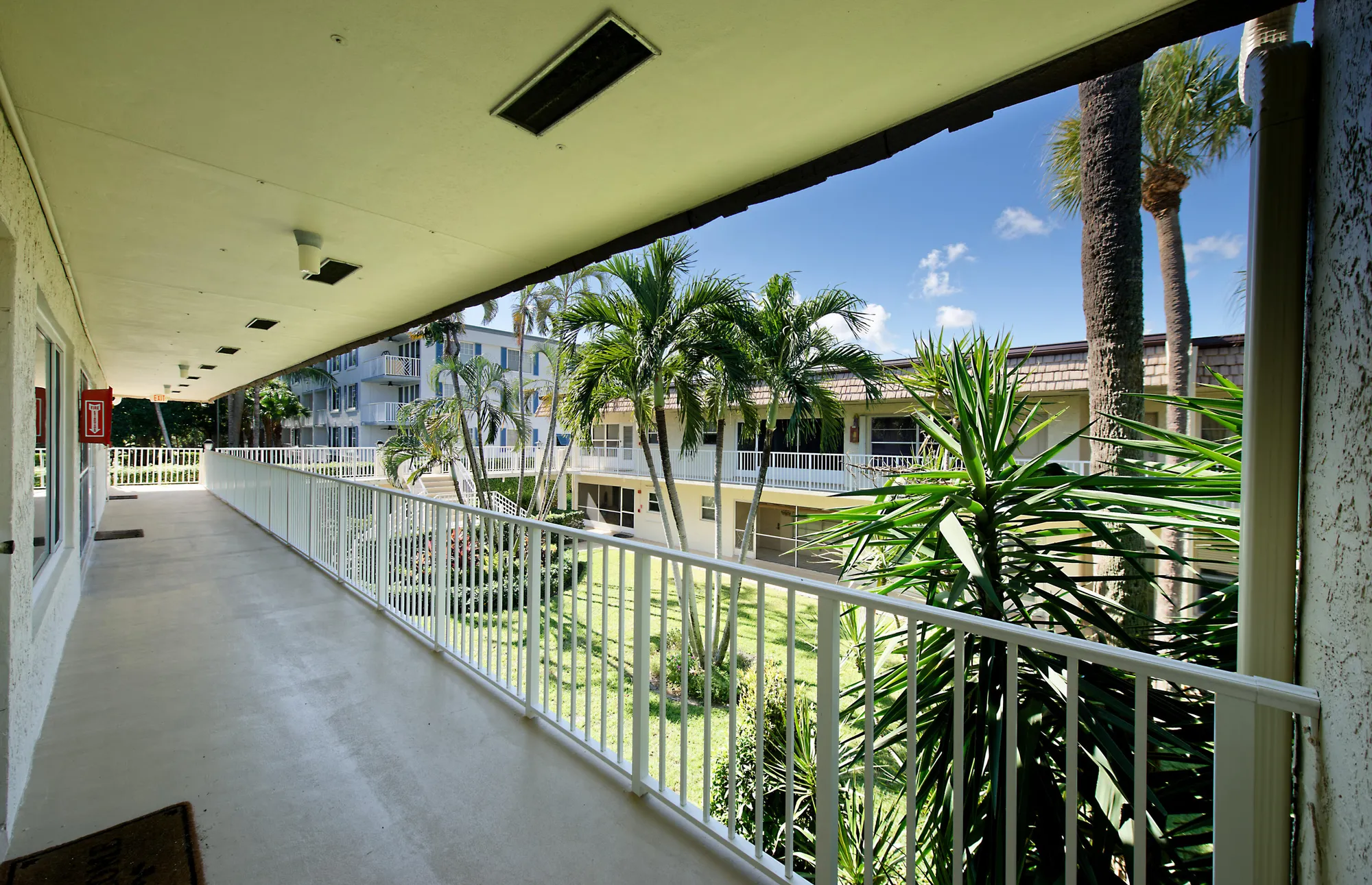 Property Slideshow image 34 of 50 | 632 snug harbor dr d15, Boynton Beach, FL, 33435