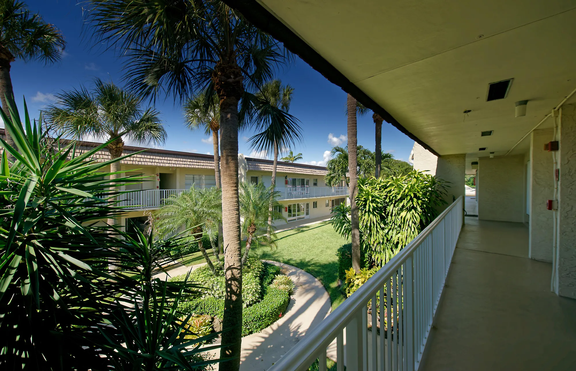 Property Slideshow image 36 of 50 | 632 snug harbor dr d15, Boynton Beach, FL, 33435