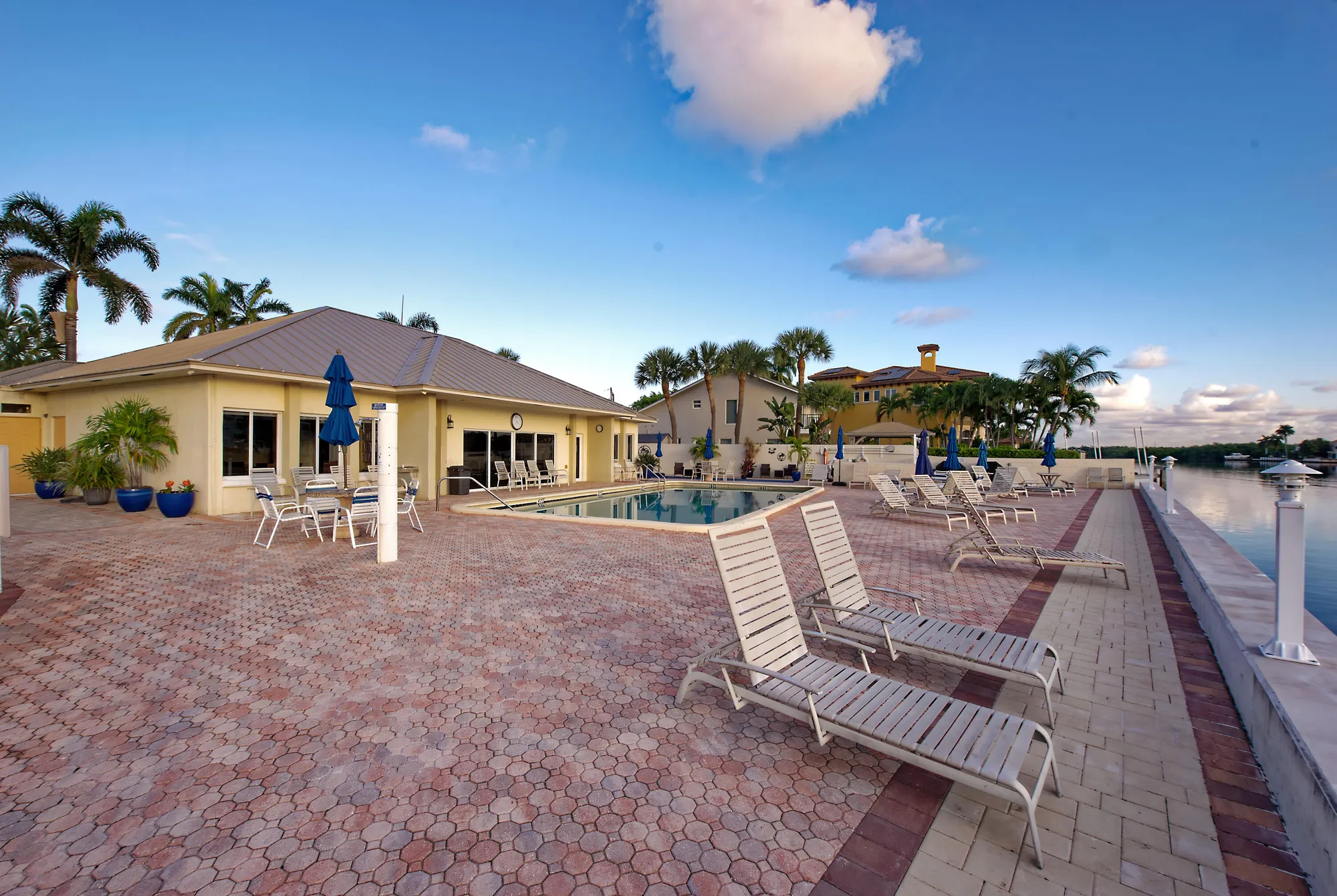 Property Slideshow image 39 of 50 | 632 snug harbor dr d15, Boynton Beach, FL, 33435