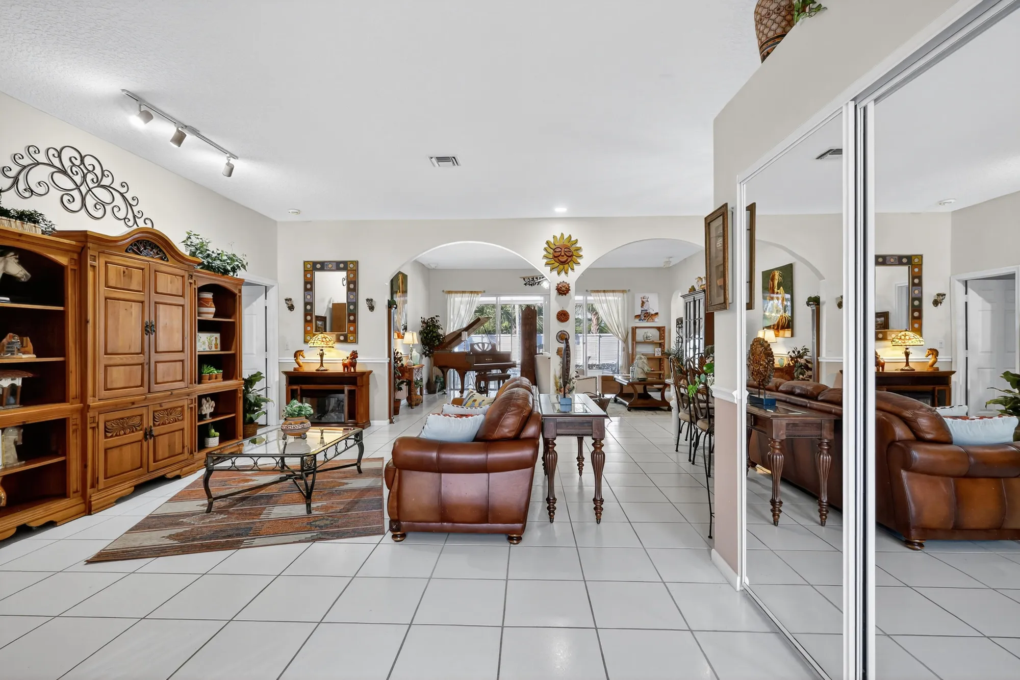 Property Slideshow image 7 of 38 | 3747 spring crest ct, Lake Worth, FL, 33467