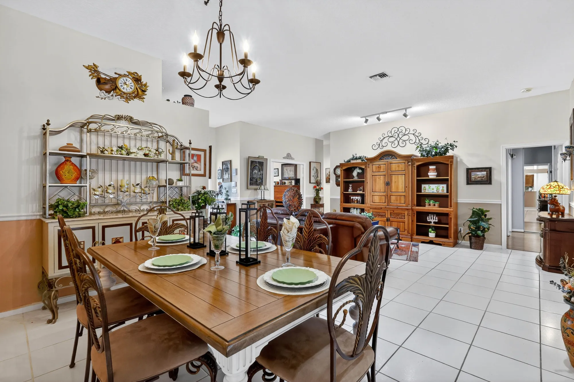 Property Slideshow image 5 of 38 | 3747 spring crest ct, Lake Worth, FL, 33467