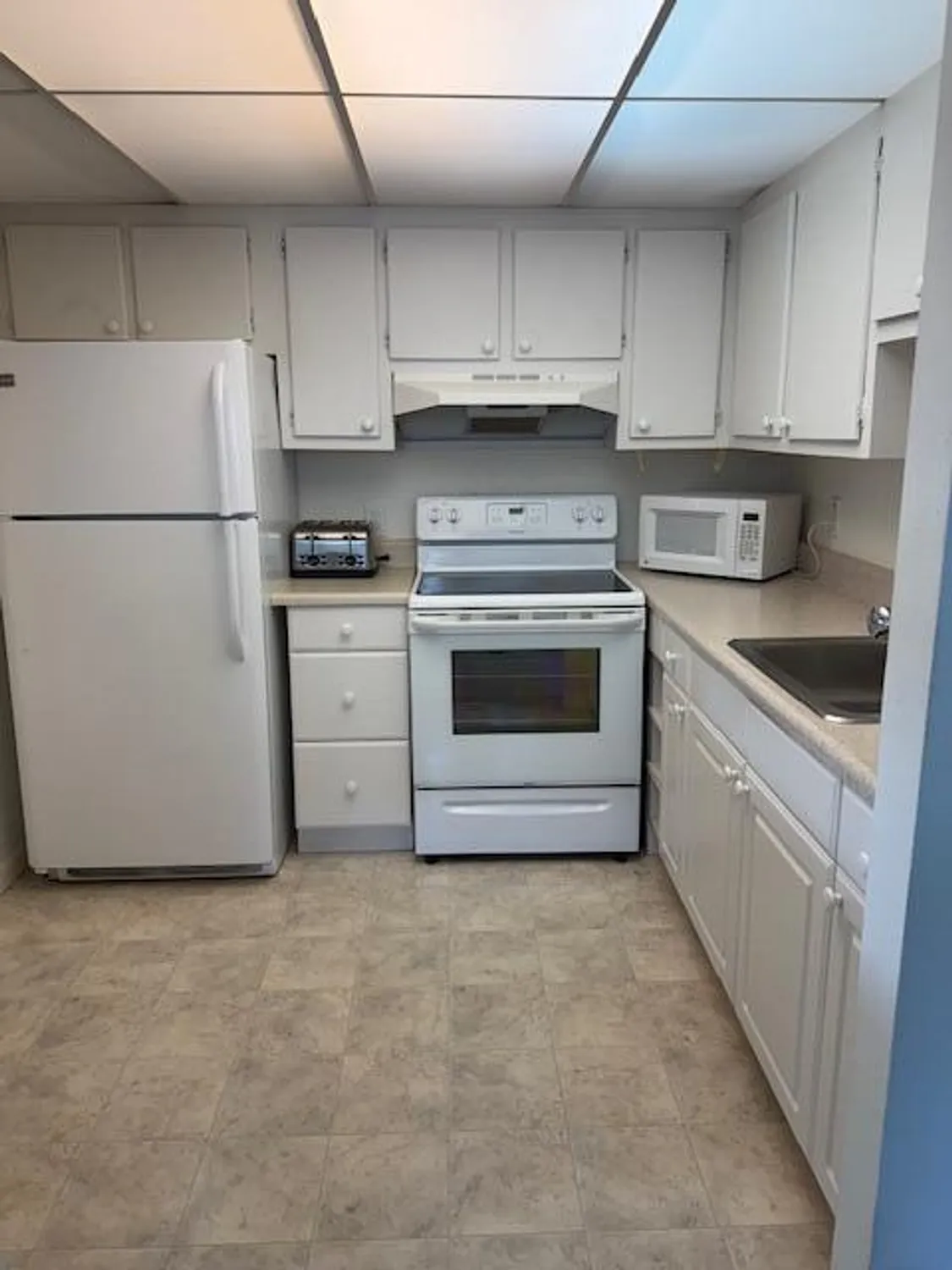 Property Slideshow image 8 of 22 | 447 brittany j # 447, Delray Beach, FL, 33446