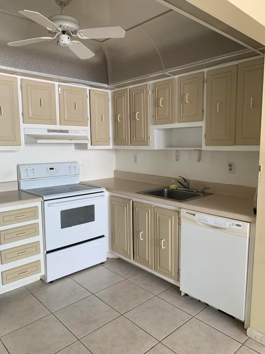 Property Slideshow image 6 of 16 | 415 monaco i, Delray Beach, FL, 33446