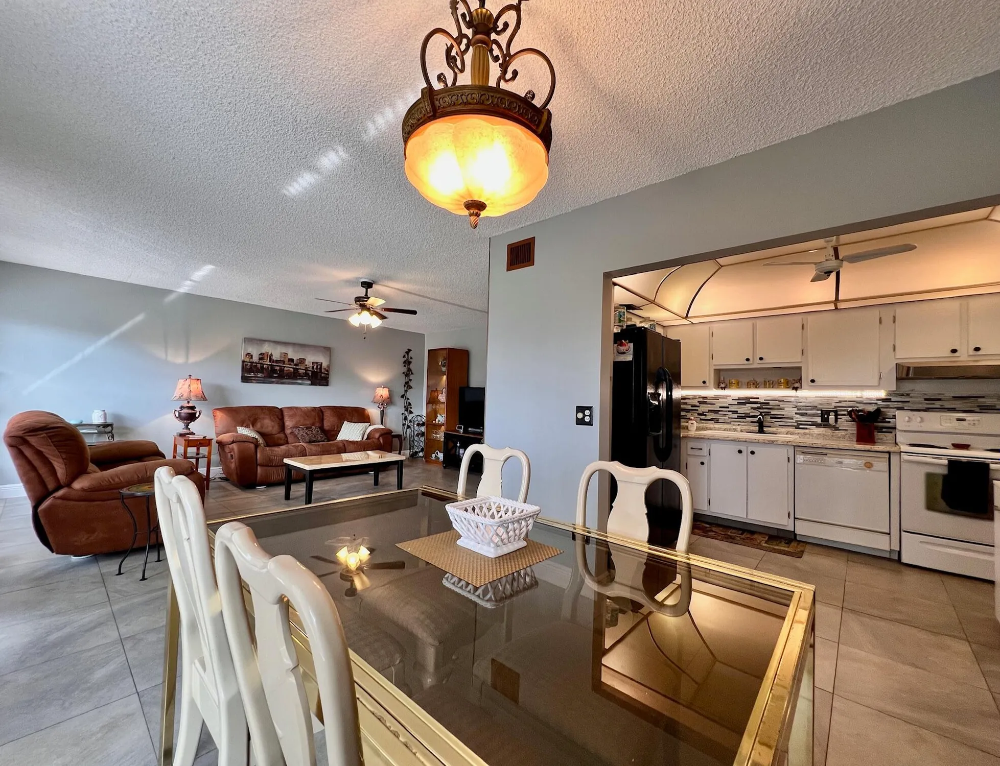 Property Slideshow image 3 of 21 | 303 wellington c, West Palm Beach, FL, 33417