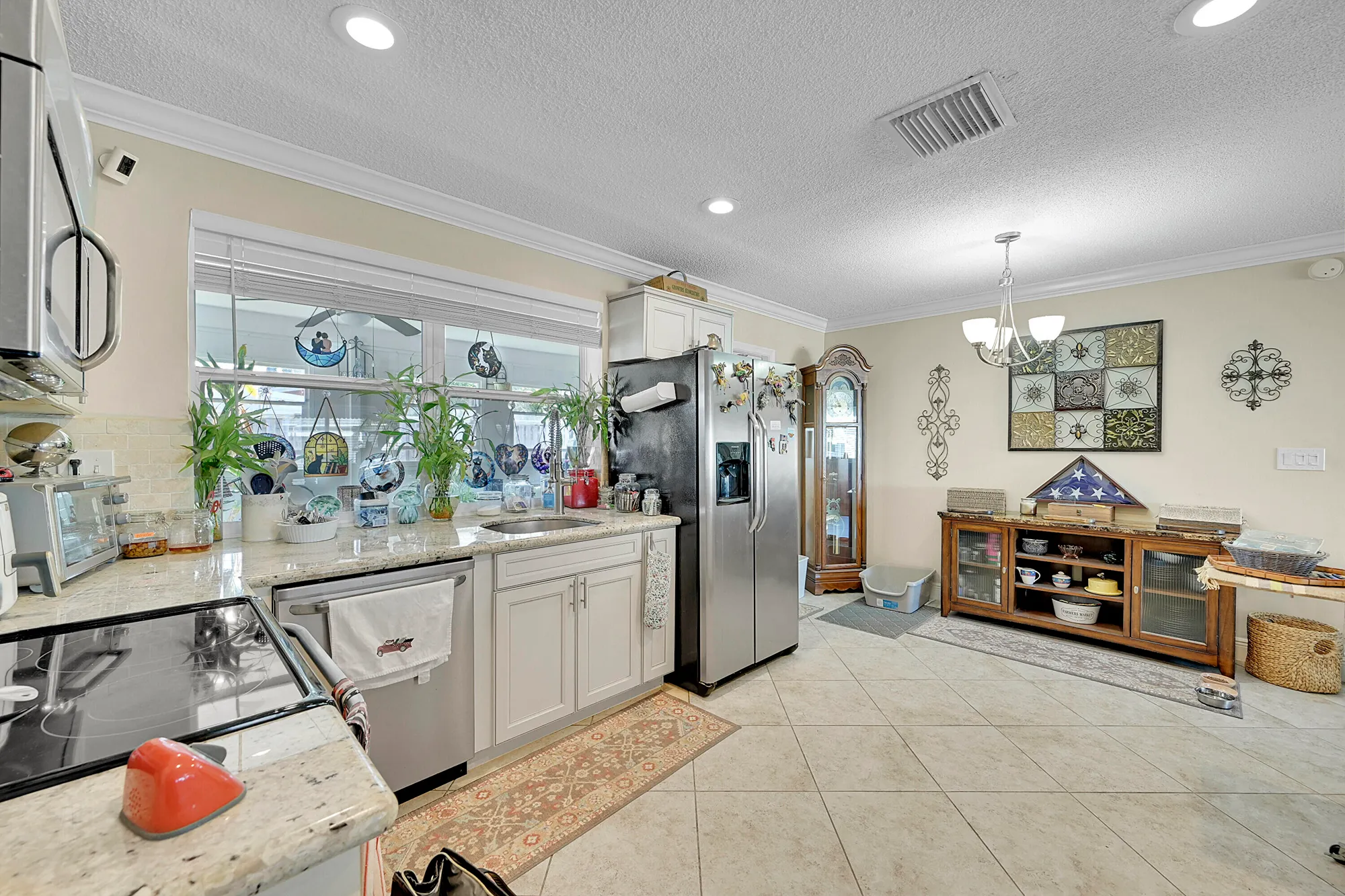 Property Slideshow image 9 of 21 | 1470 nw 66th ter, Margate, FL, 33063