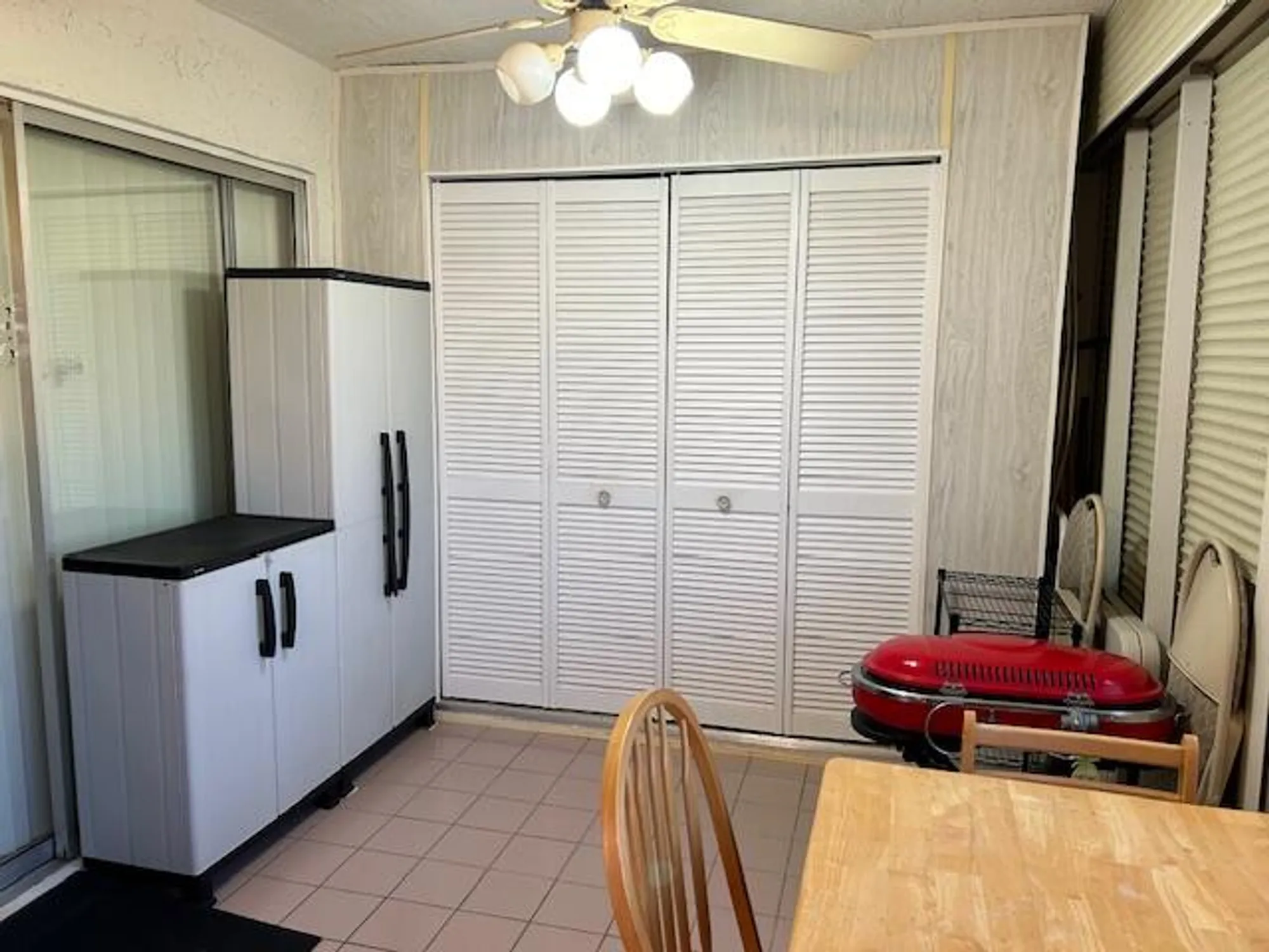 Property Slideshow image 24 of 45 | 109 lake susan dr, West Palm Beach, FL, 33411