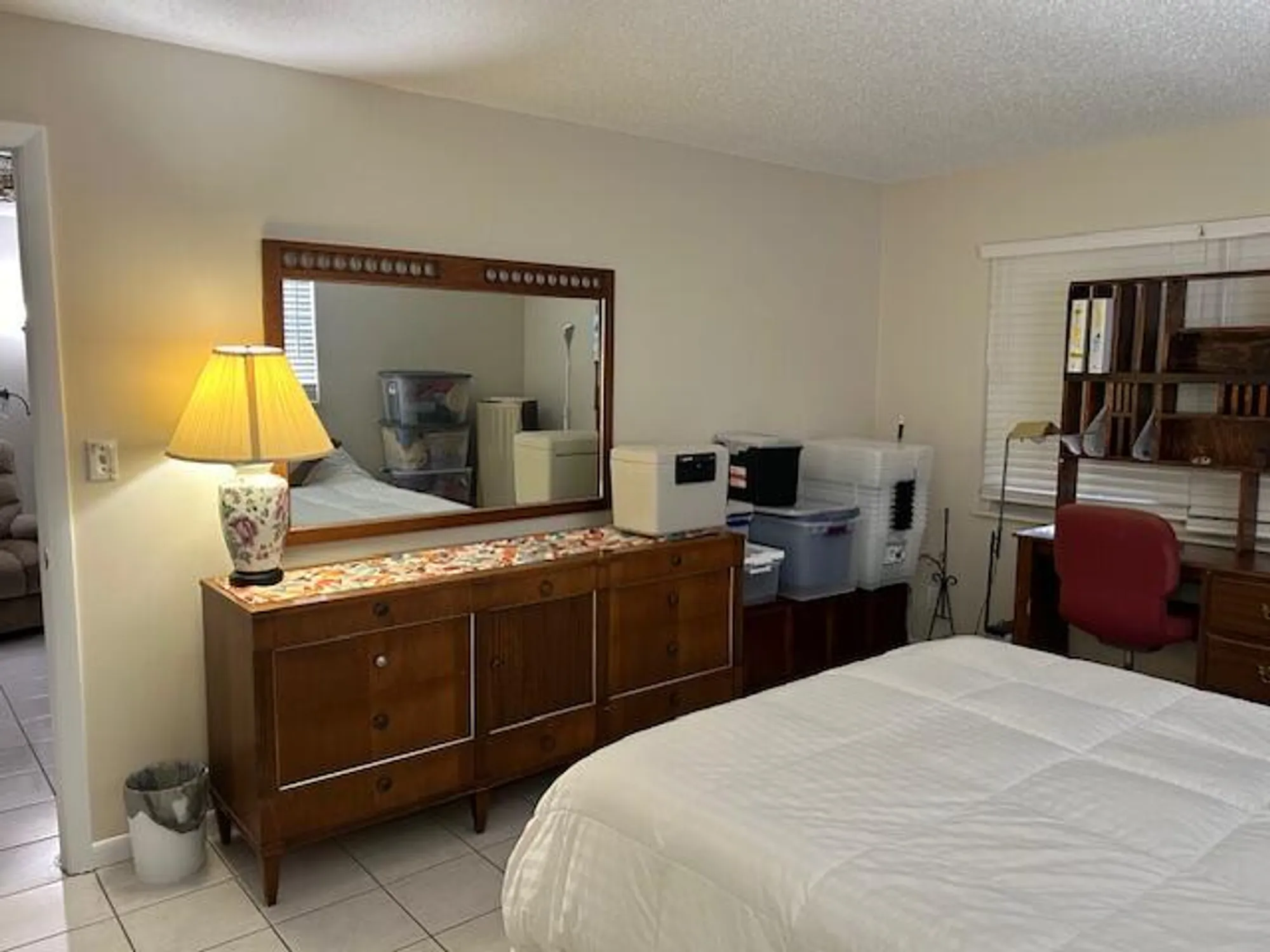 Property Slideshow image 16 of 45 | 109 lake susan dr, West Palm Beach, FL, 33411