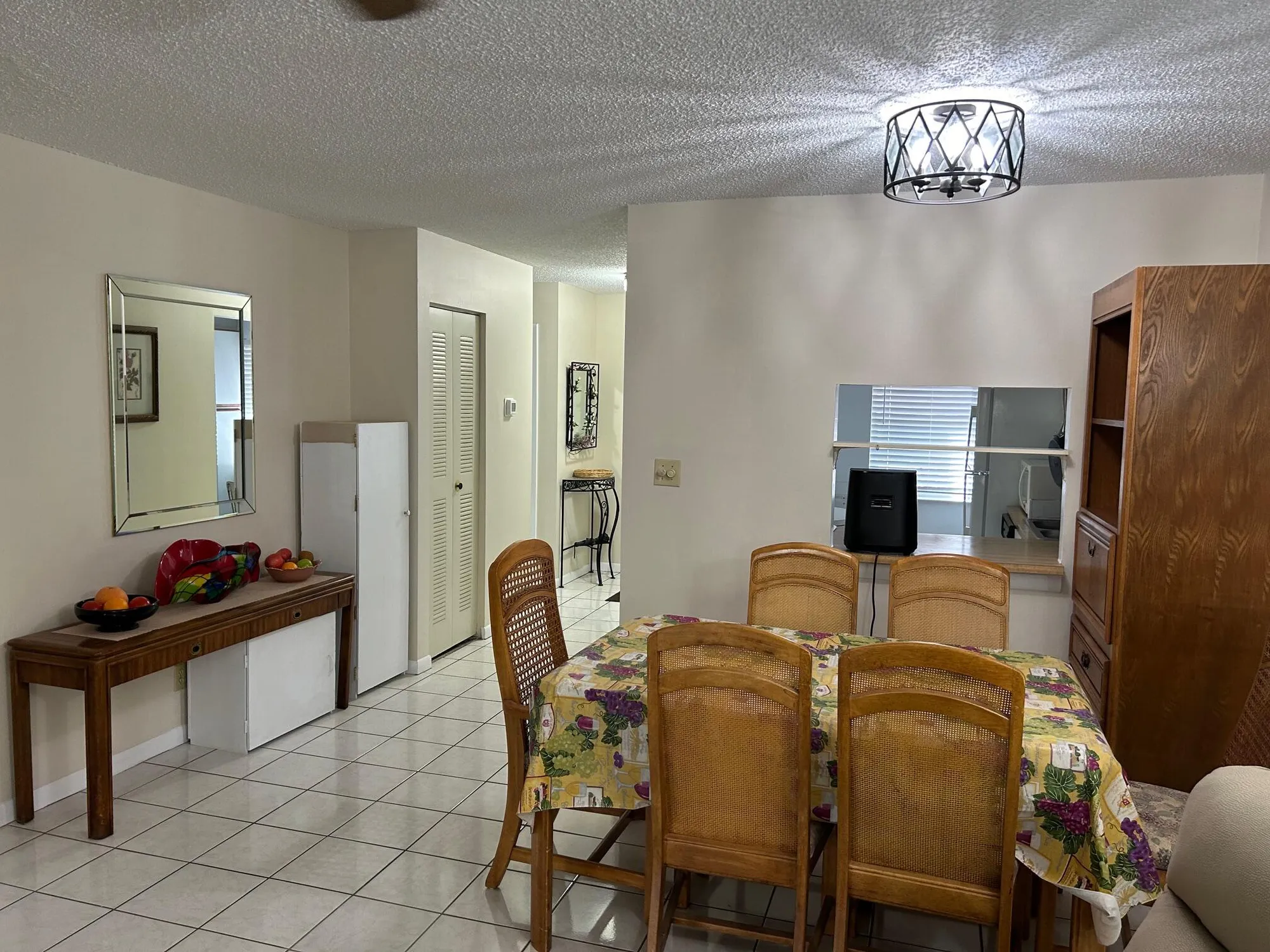 Property Slideshow image 4 of 45 | 109 lake susan dr, West Palm Beach, FL, 33411