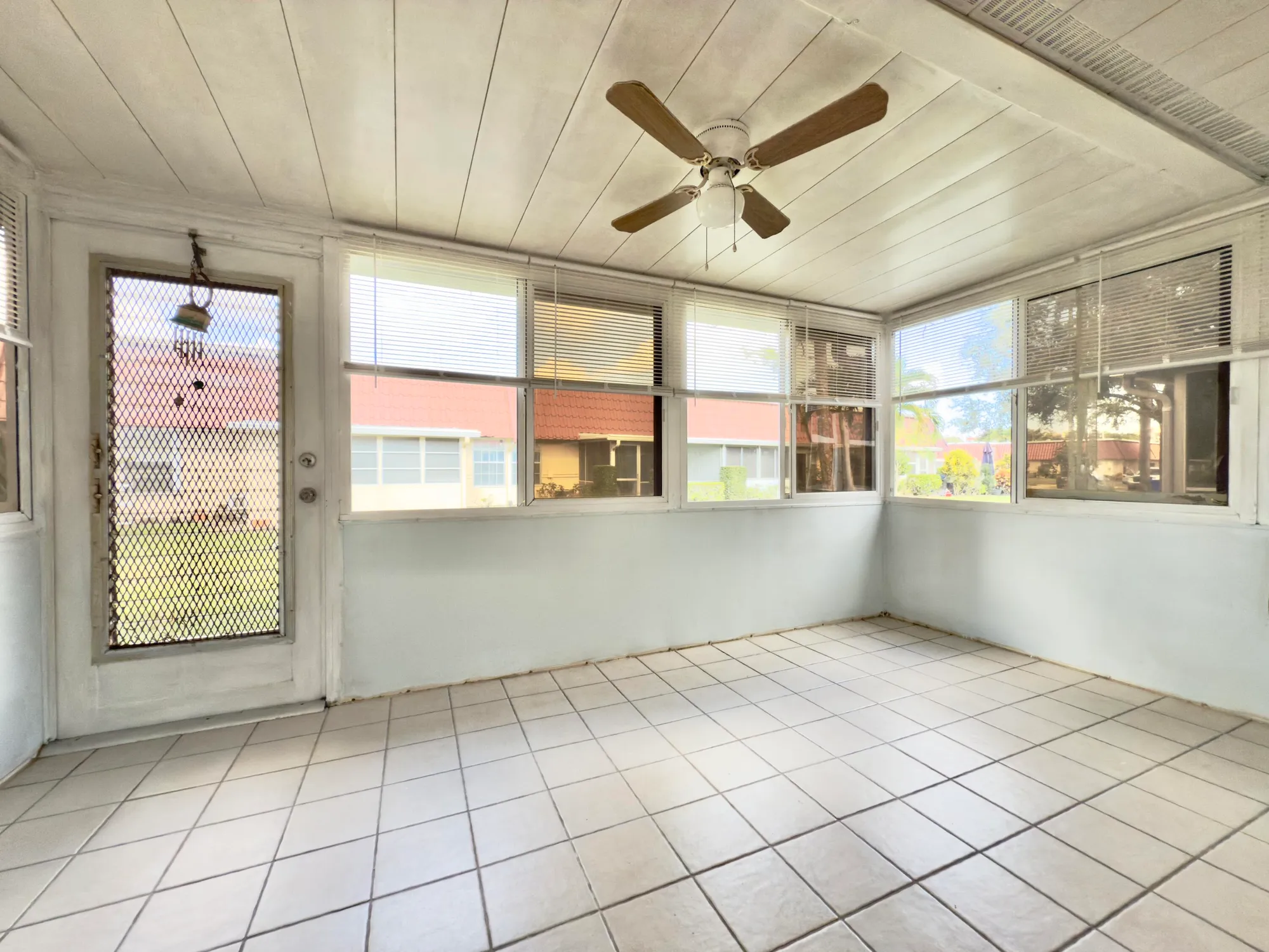 Property Slideshow image 21 of 33 | 170 amherst ln, Lake Worth, FL, 33467