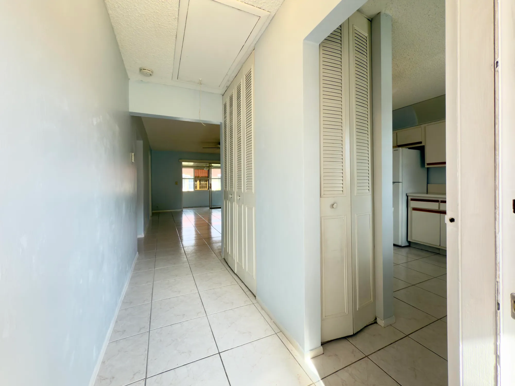 Property Slideshow image 3 of 33 | 170 amherst ln, Lake Worth, FL, 33467