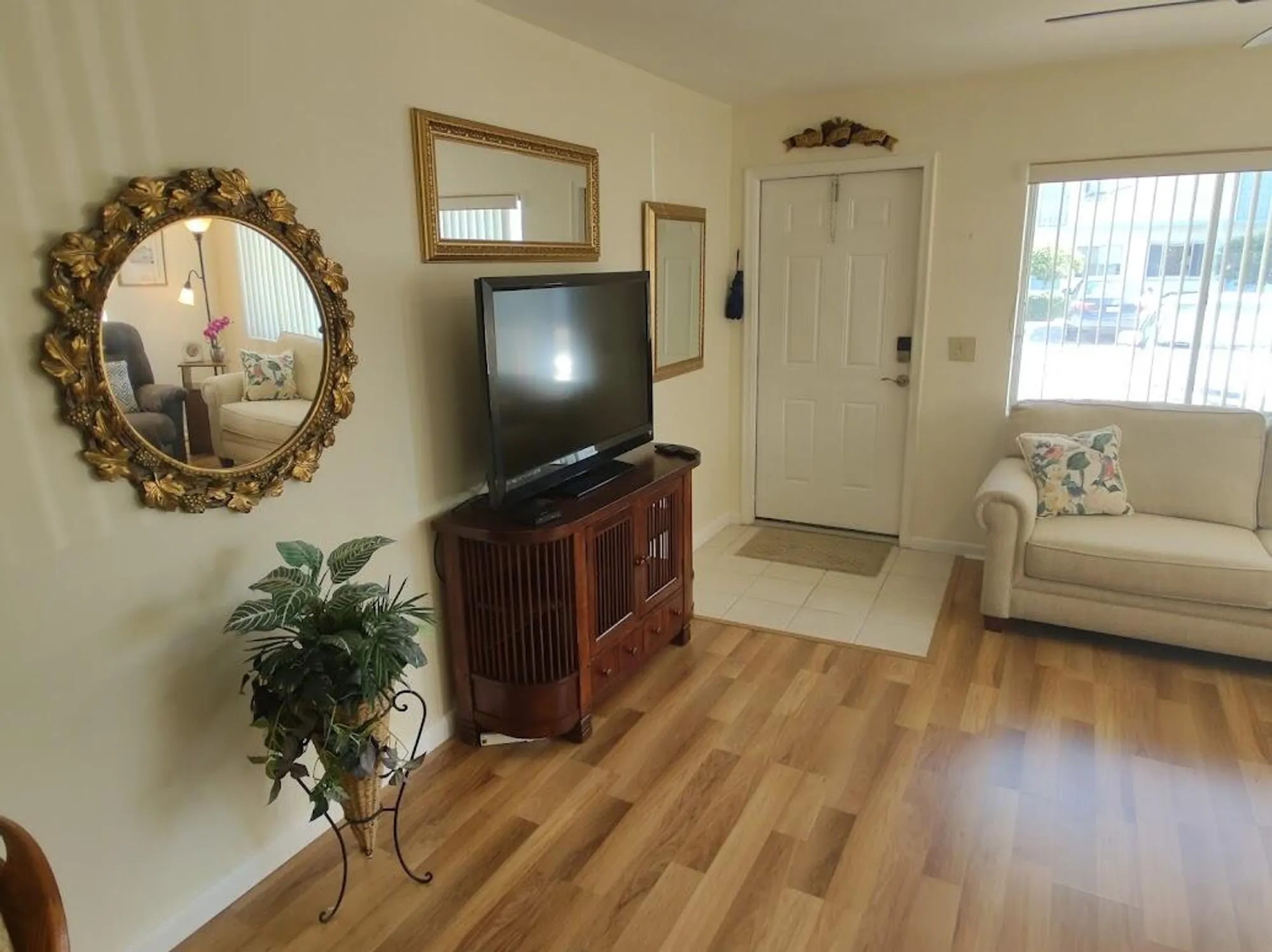 Property Slideshow image 9 of 49 | 3240 lake osborne dr 107, Lake Worth Beach, FL, 33461