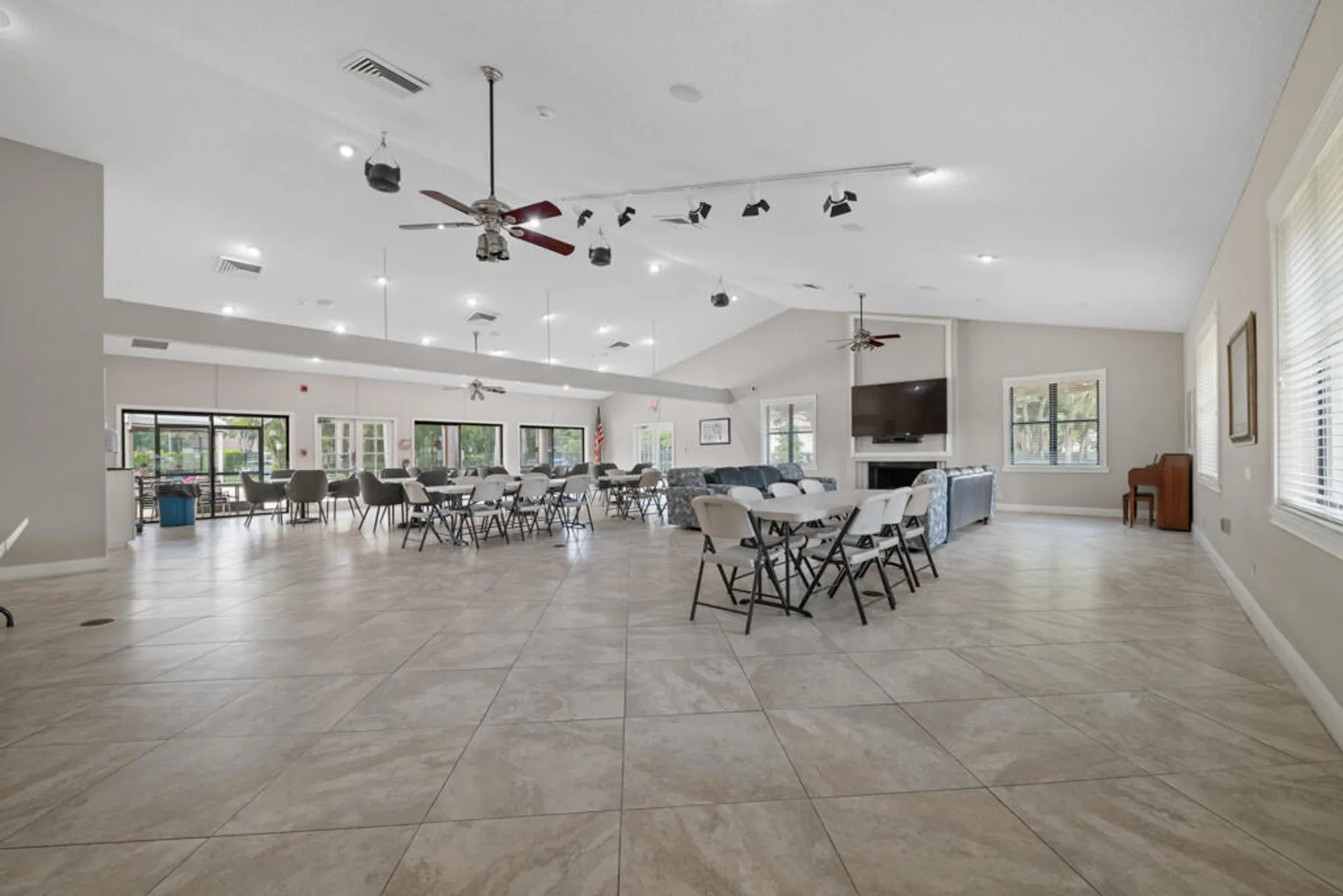 Property Slideshow image 39 of 46 | 3304 perimeter dr, Greenacres, FL, 33467