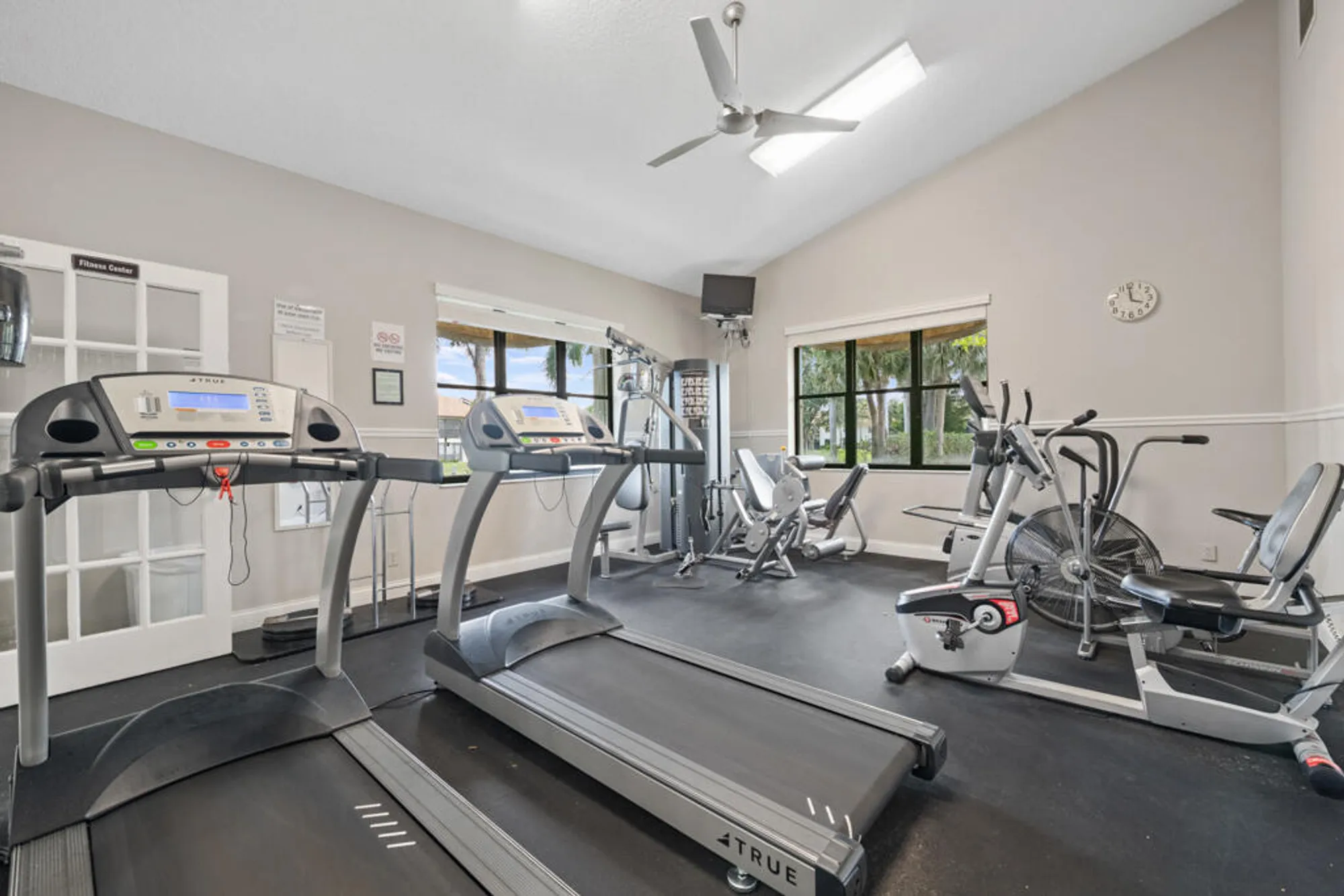 Property Slideshow image 36 of 46 | 3304 perimeter dr, Greenacres, FL, 33467