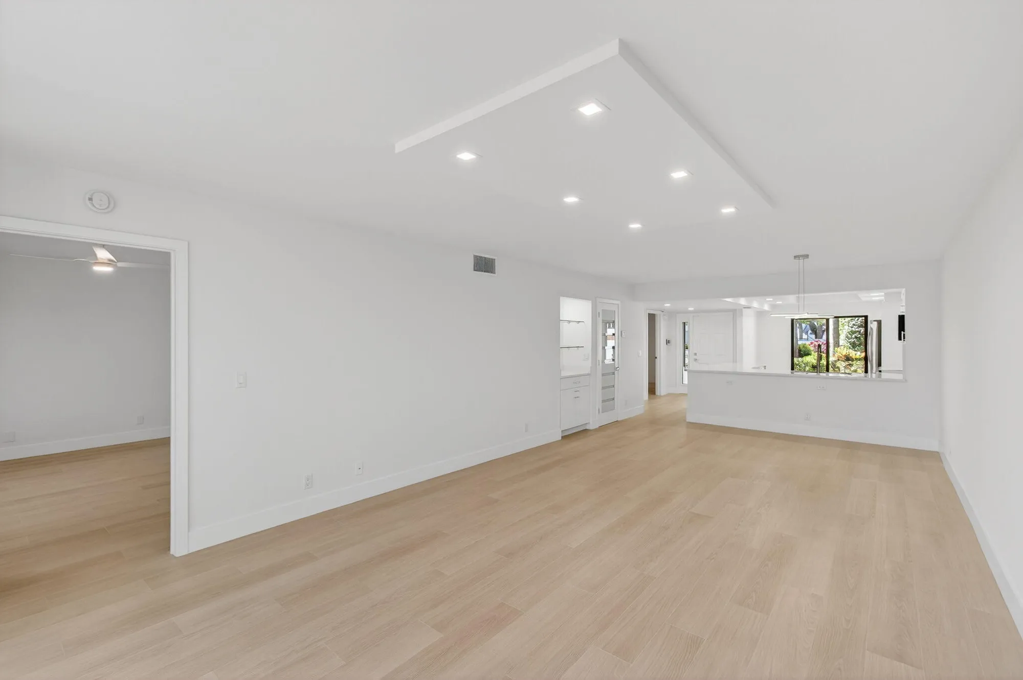 Property Slideshow image 9 of 61 | 15310 strathearn dr 11502, Delray Beach, FL, 33446