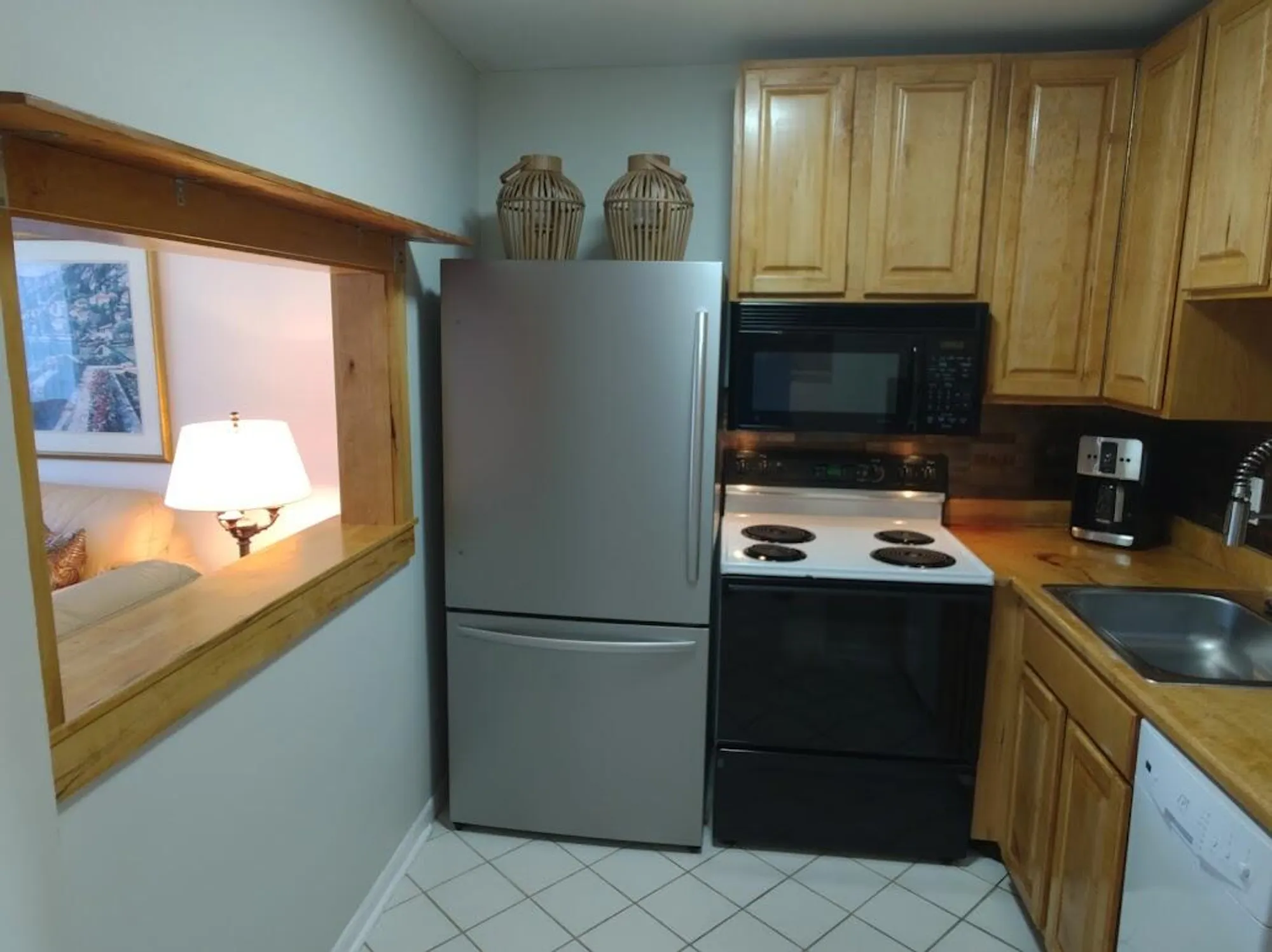 Property Slideshow image 14 of 50 | 3160 lake osborne dr 107, Lake Worth Beach, FL, 33461