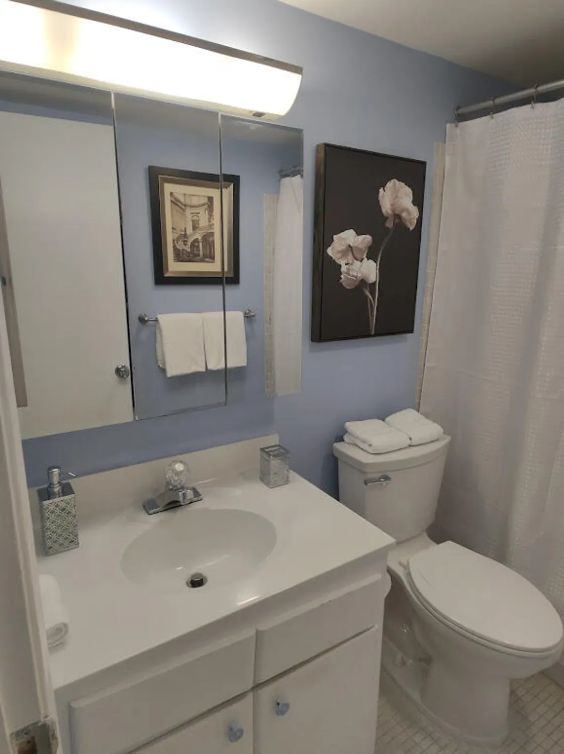 Property Slideshow image 23 of 50 | 3160 lake osborne dr 107, Lake Worth Beach, FL, 33461