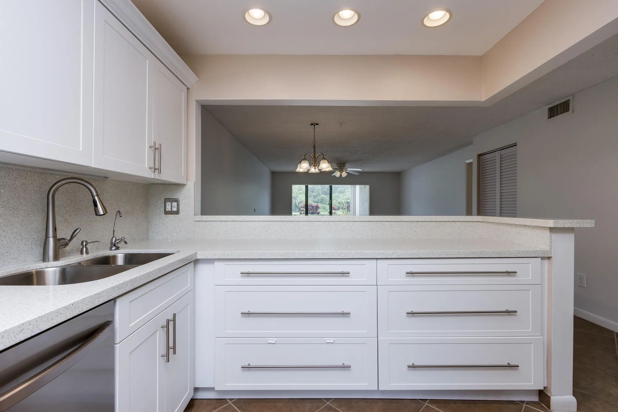 Property Slideshow image 9 of 39 | 8535 casa del lago apt 37e, Boca Raton, FL, 33433