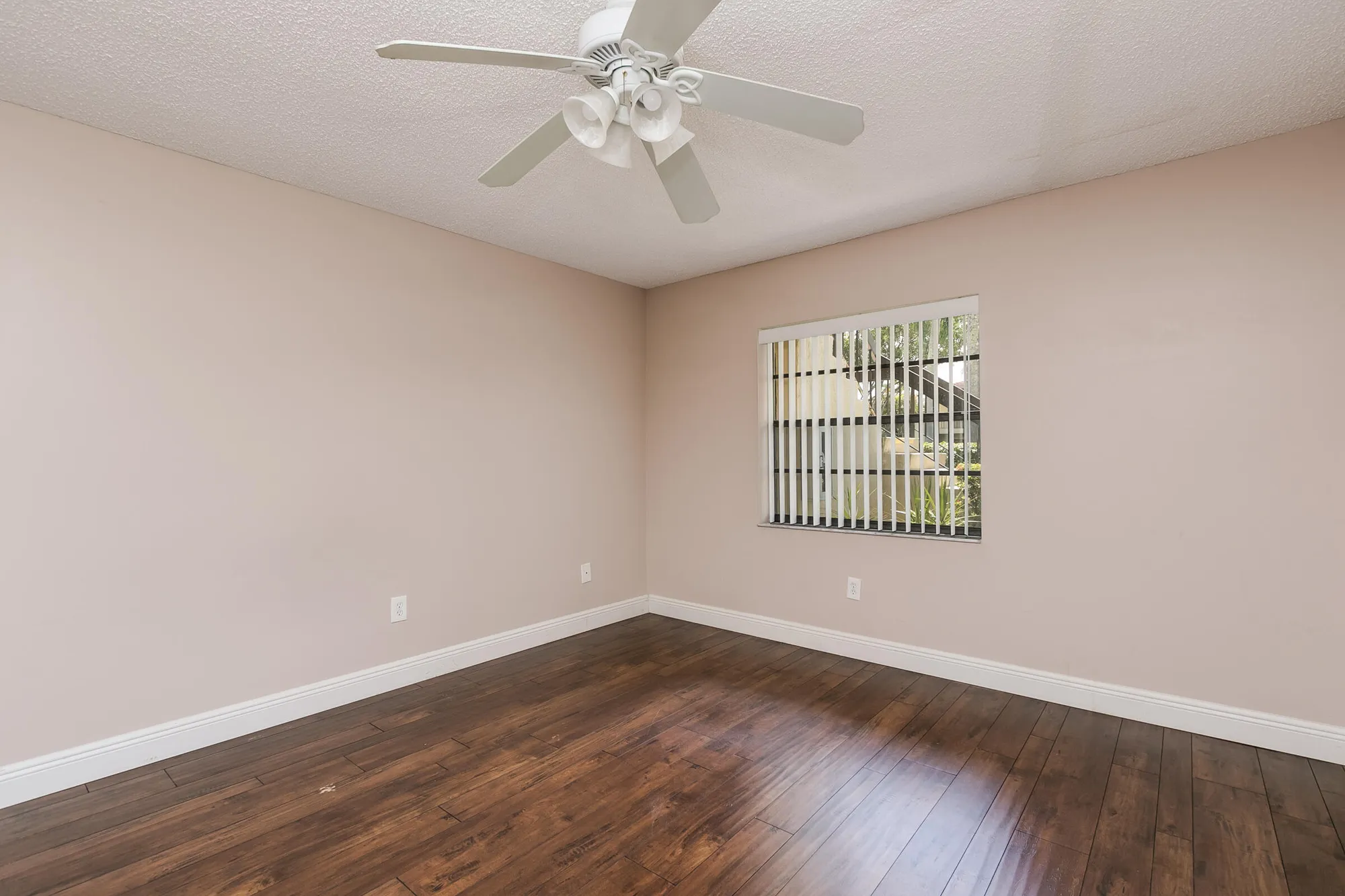 Property Slideshow image 19 of 39 | 8535 casa del lago apt 37e, Boca Raton, FL, 33433
