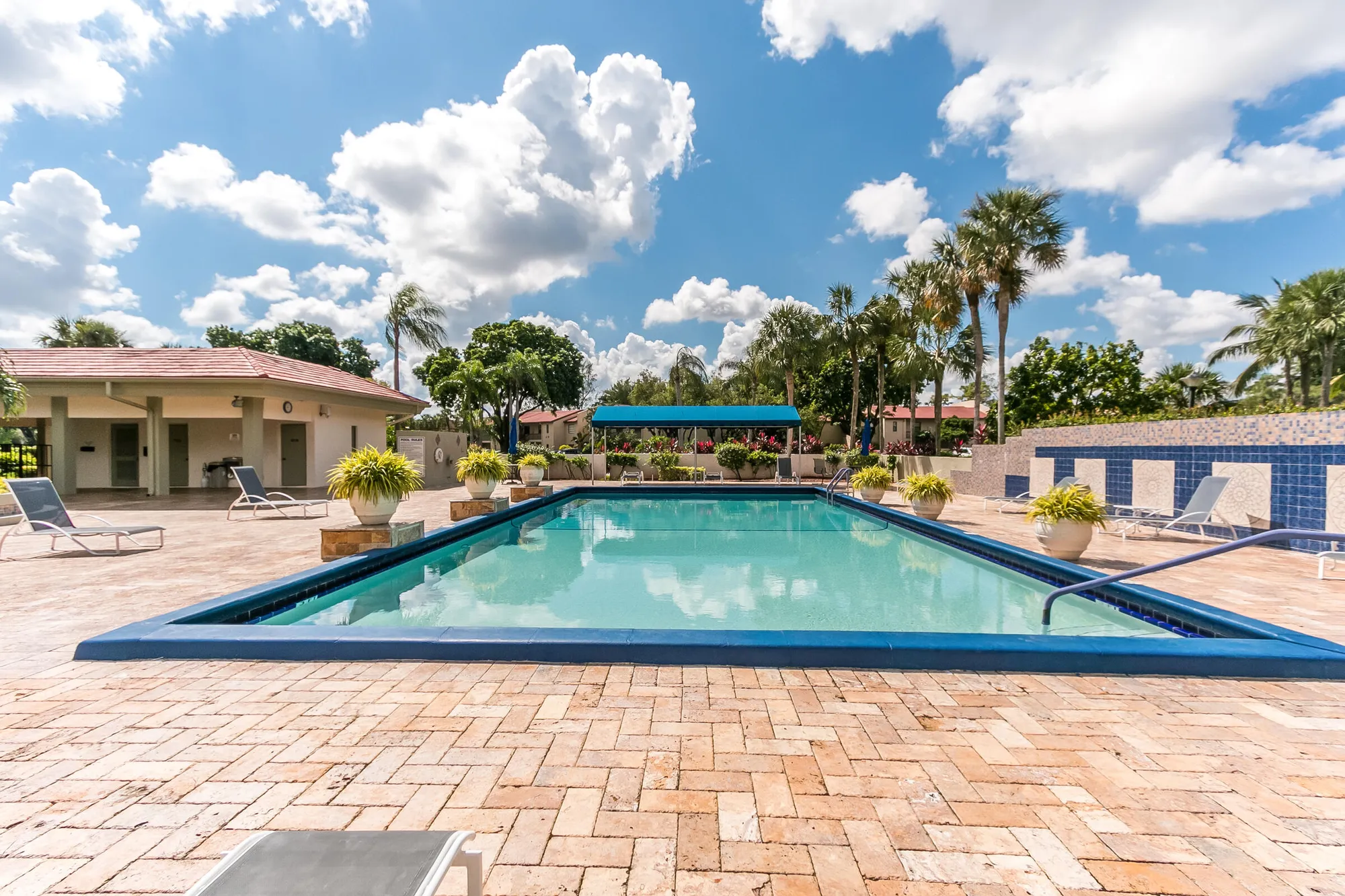 Property Slideshow image 37 of 39 | 8535 casa del lago apt 37e, Boca Raton, FL, 33433