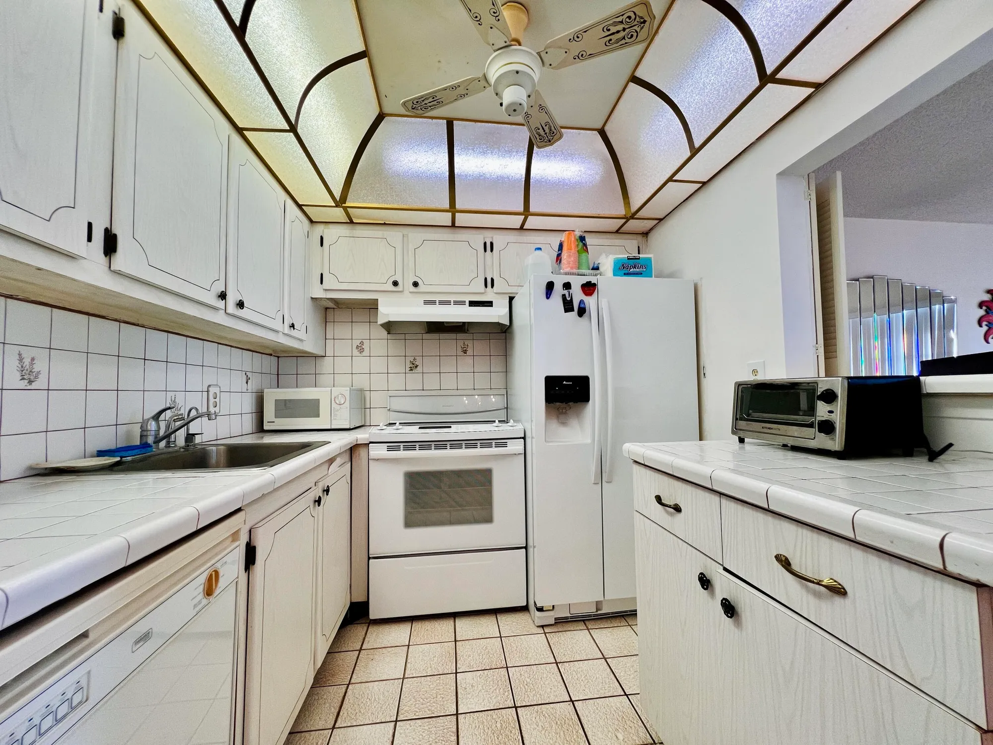 Property Slideshow image 2 of 13 | 323 southampton b, West Palm Beach, FL, 33417