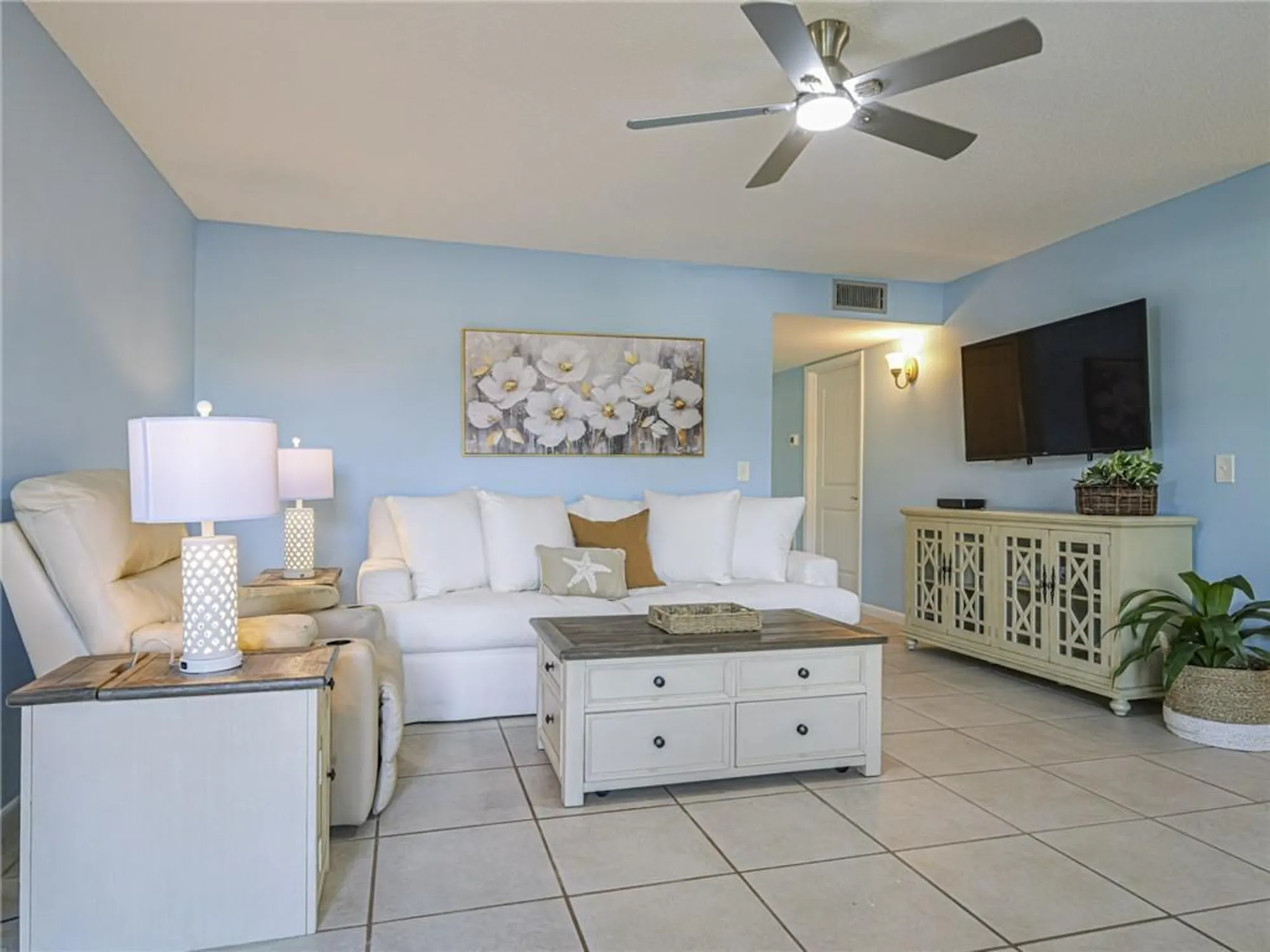 Property Slideshow image 5 of 36 | 40 vista gardens trl 106, Vero Beach, FL, 32962