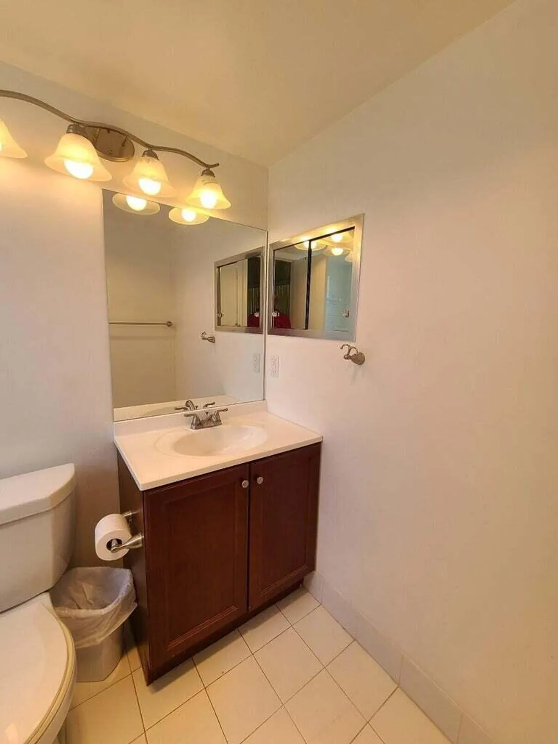 Property Slideshow image 11 of 12 | 133 camden f, West Palm Beach, FL, 33417