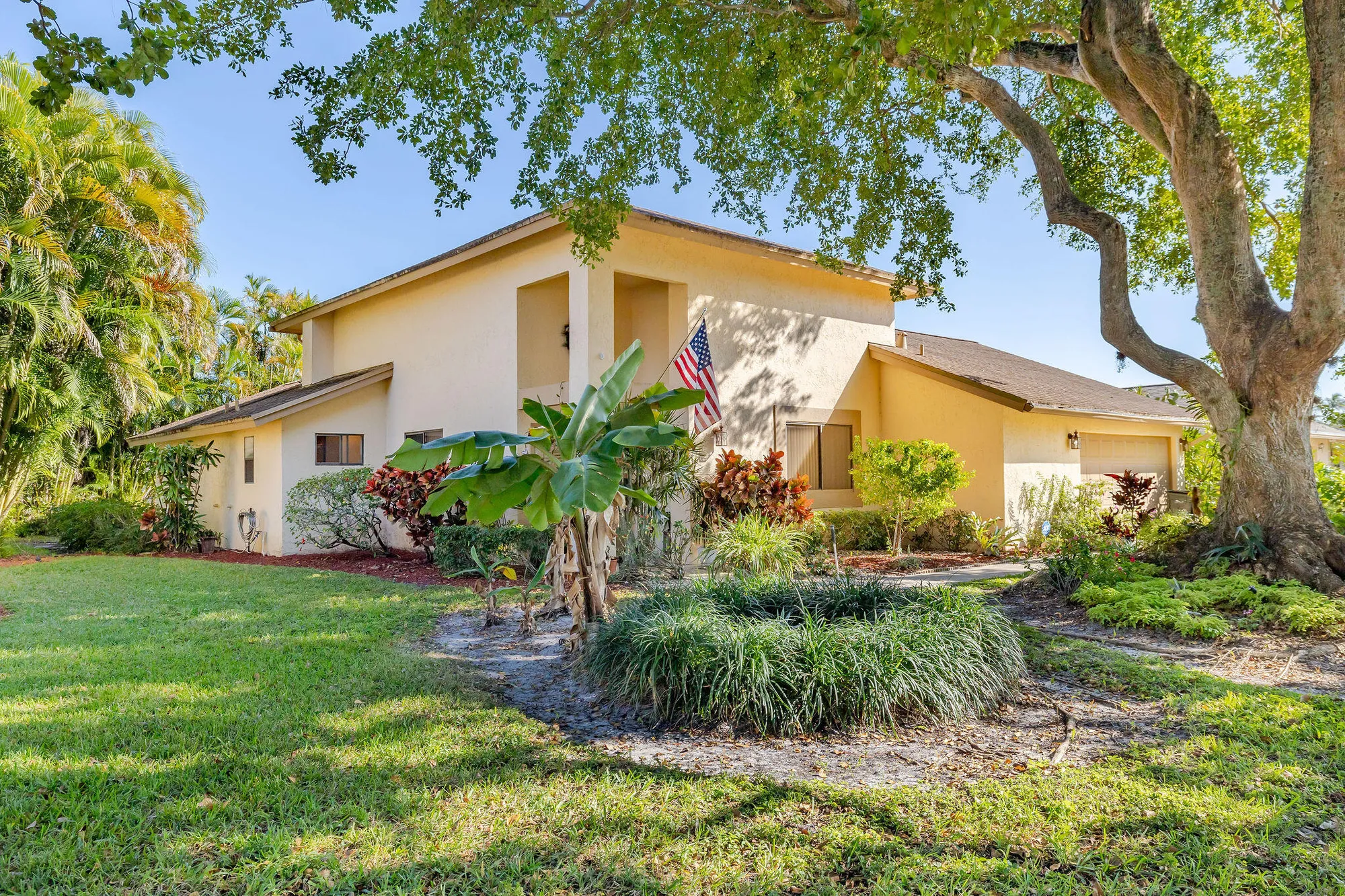 Property Slideshow image 2 of 51 | 1425 nw 28th ave, Delray Beach, FL, 33445