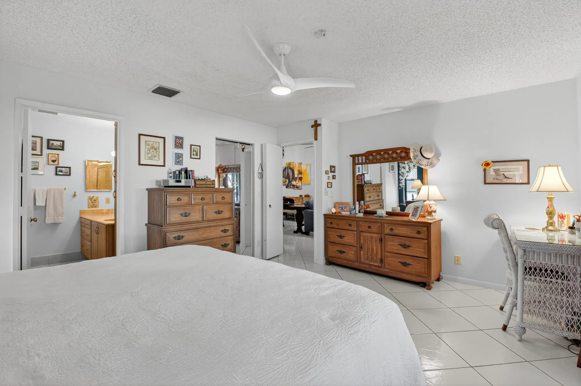 Property Slideshow image 23 of 58 | 5893 sunswept ln b, Boynton Beach, FL, 33437