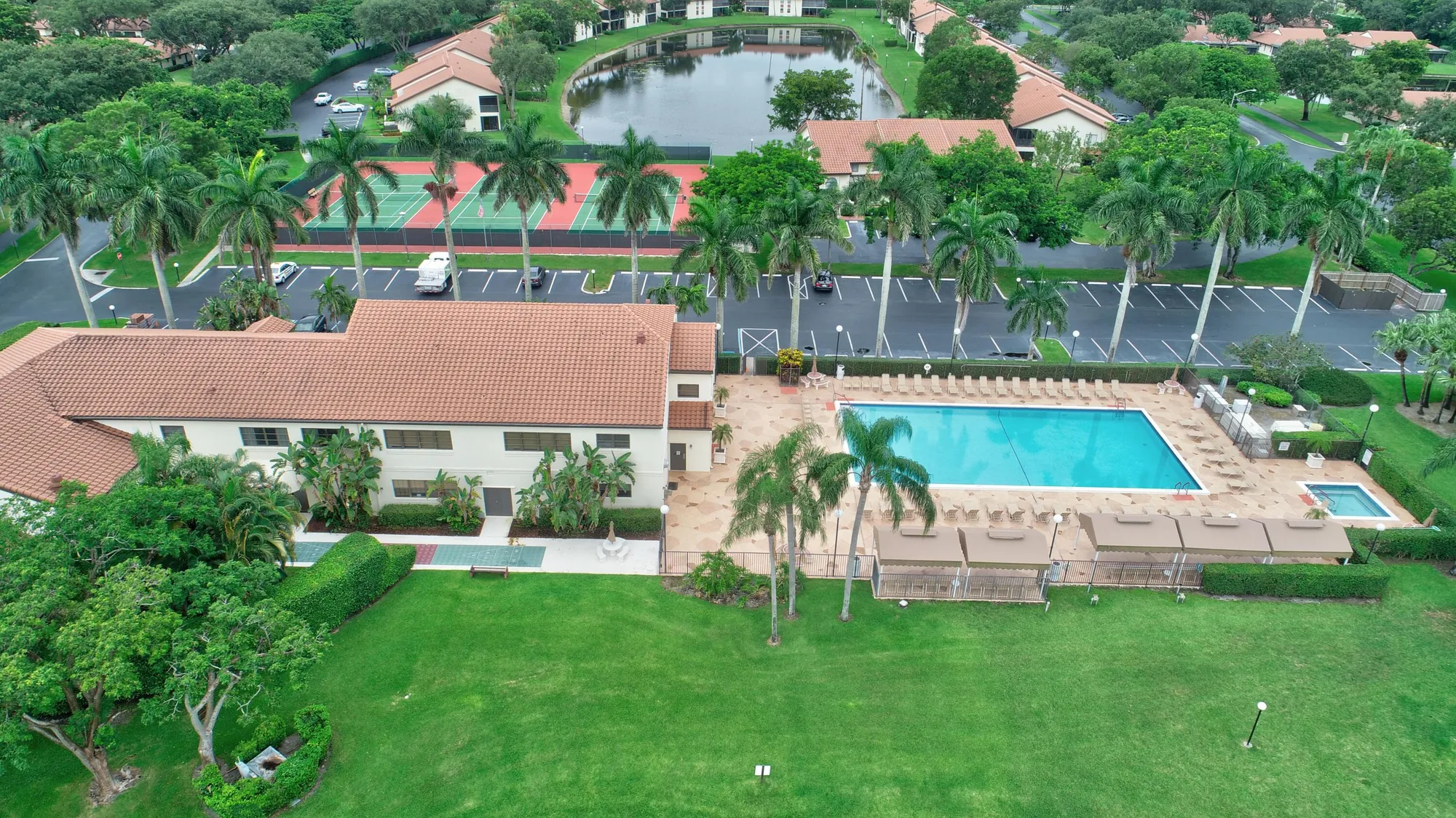 Property Slideshow image 40 of 58 | 5893 sunswept ln b, Boynton Beach, FL, 33437