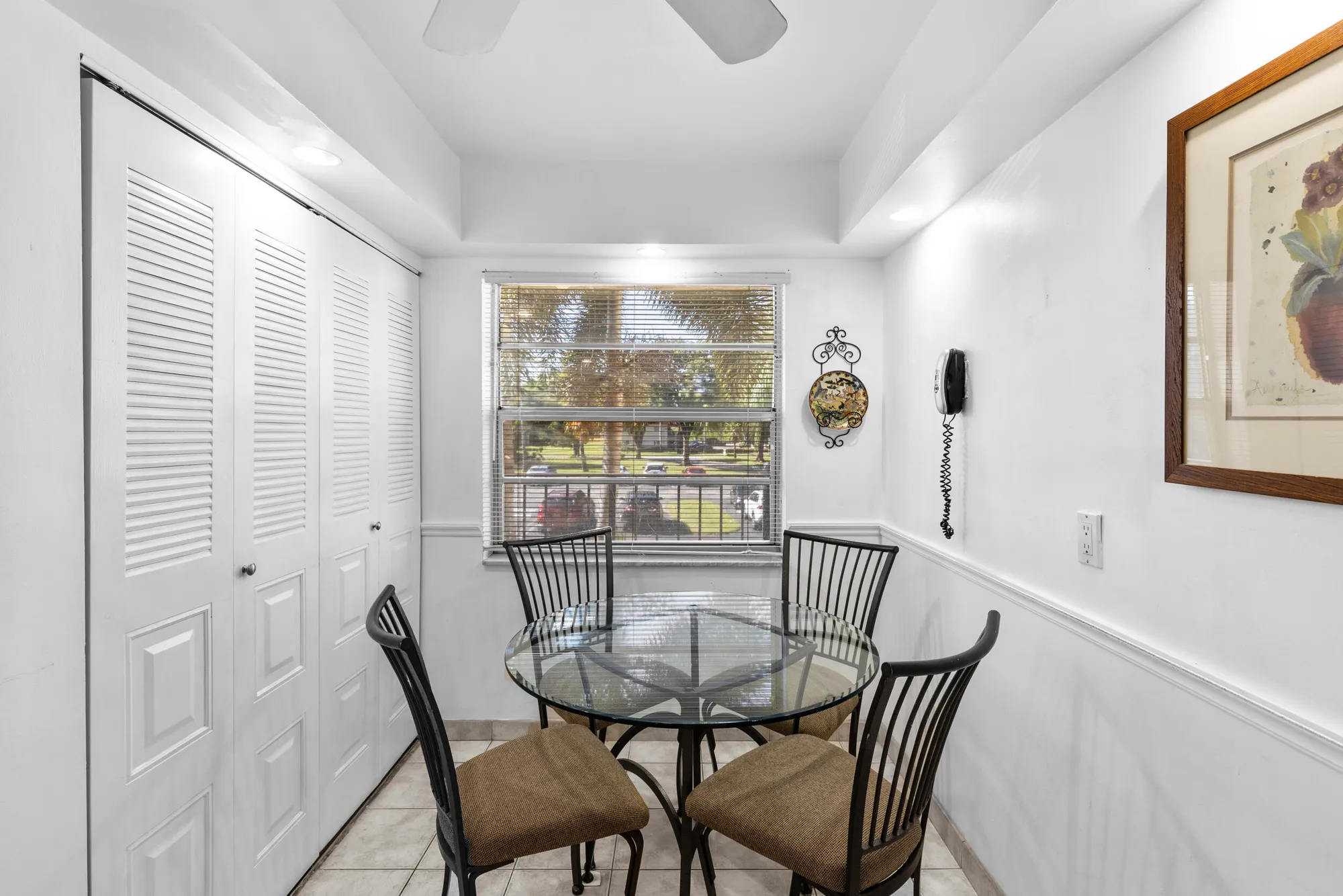Property Slideshow image 6 of 34 | 27 abbey ln 205, Delray Beach, FL, 33446