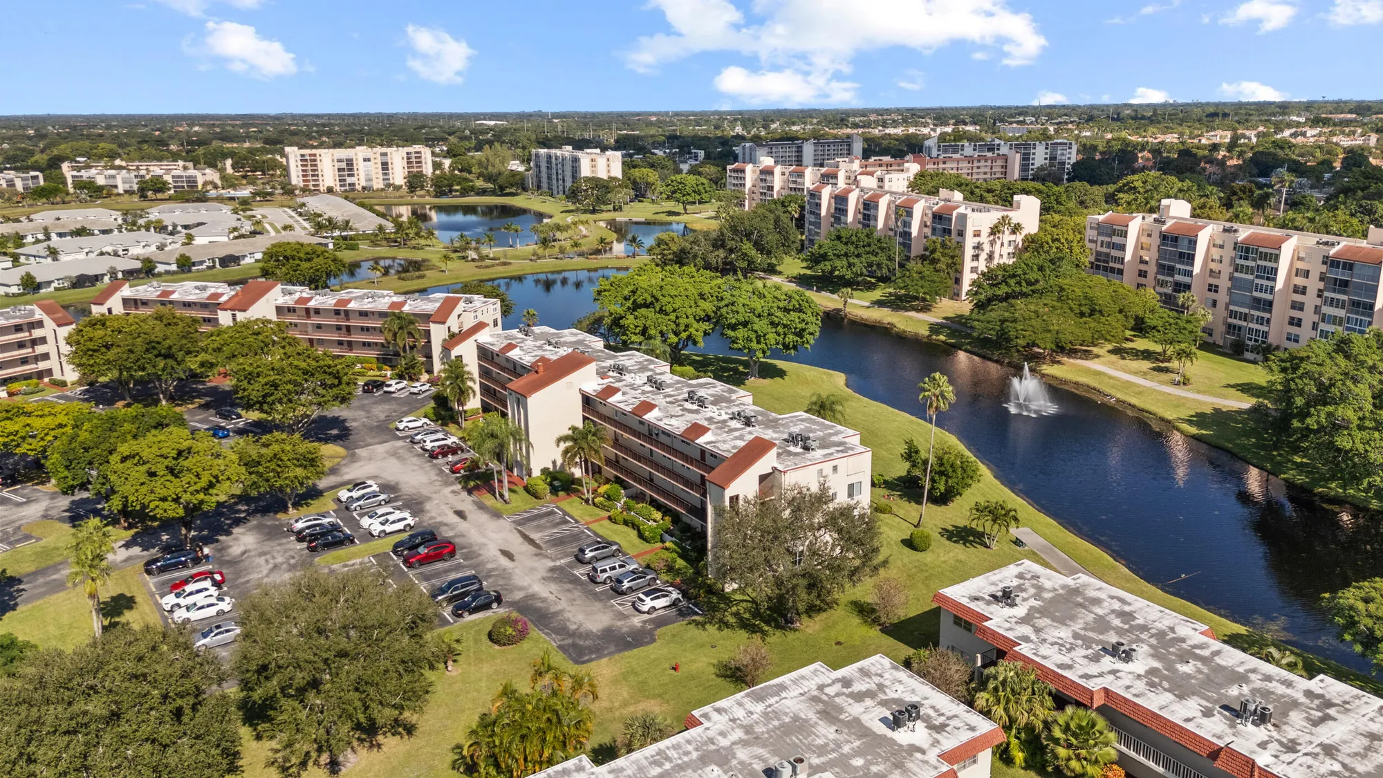 Property Slideshow image 32 of 34 | 27 abbey ln 205, Delray Beach, FL, 33446