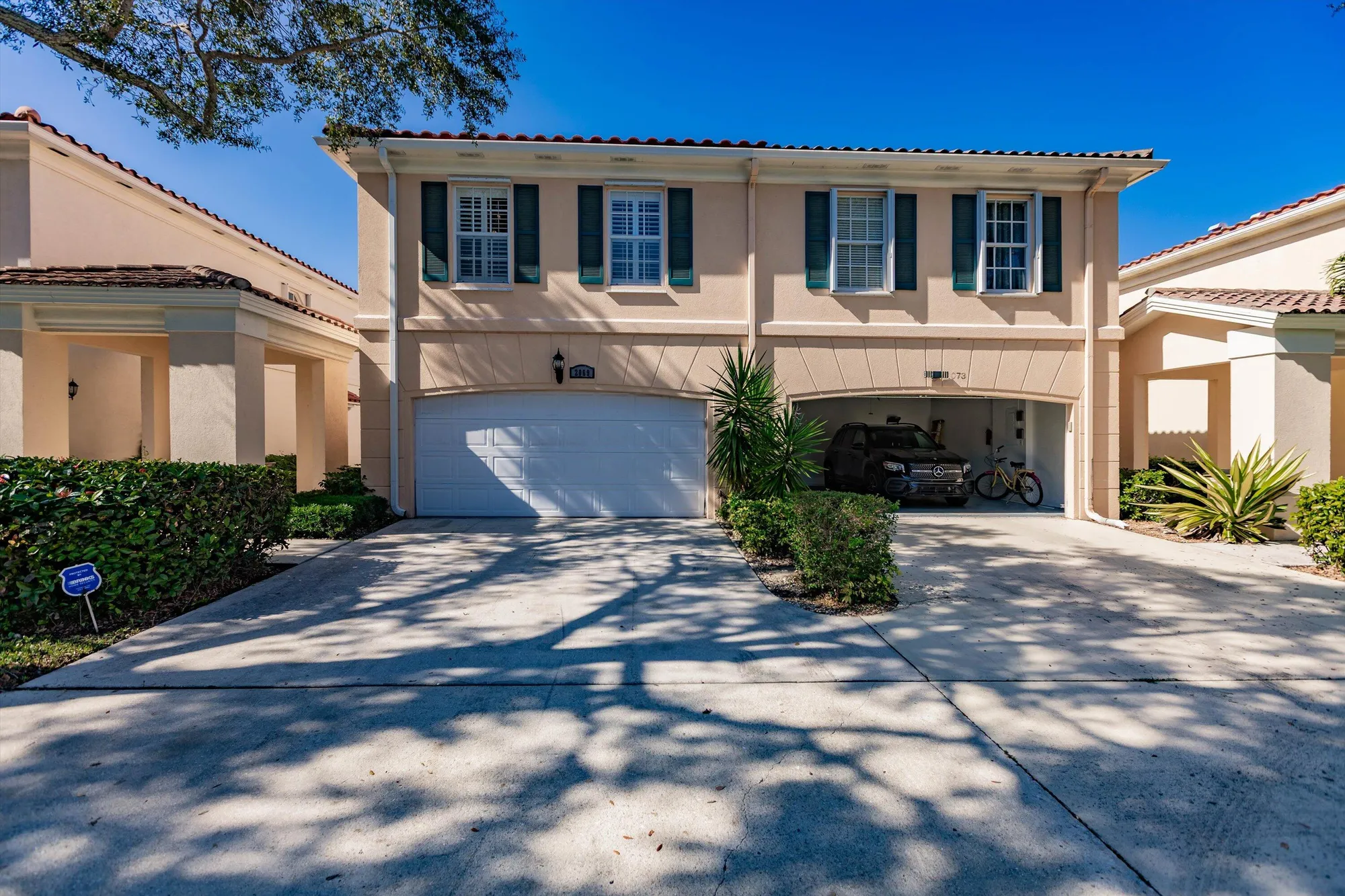 Property Slideshow image 4 of 41 | 2069 tarpon lake way, West Palm Beach, FL, 33411