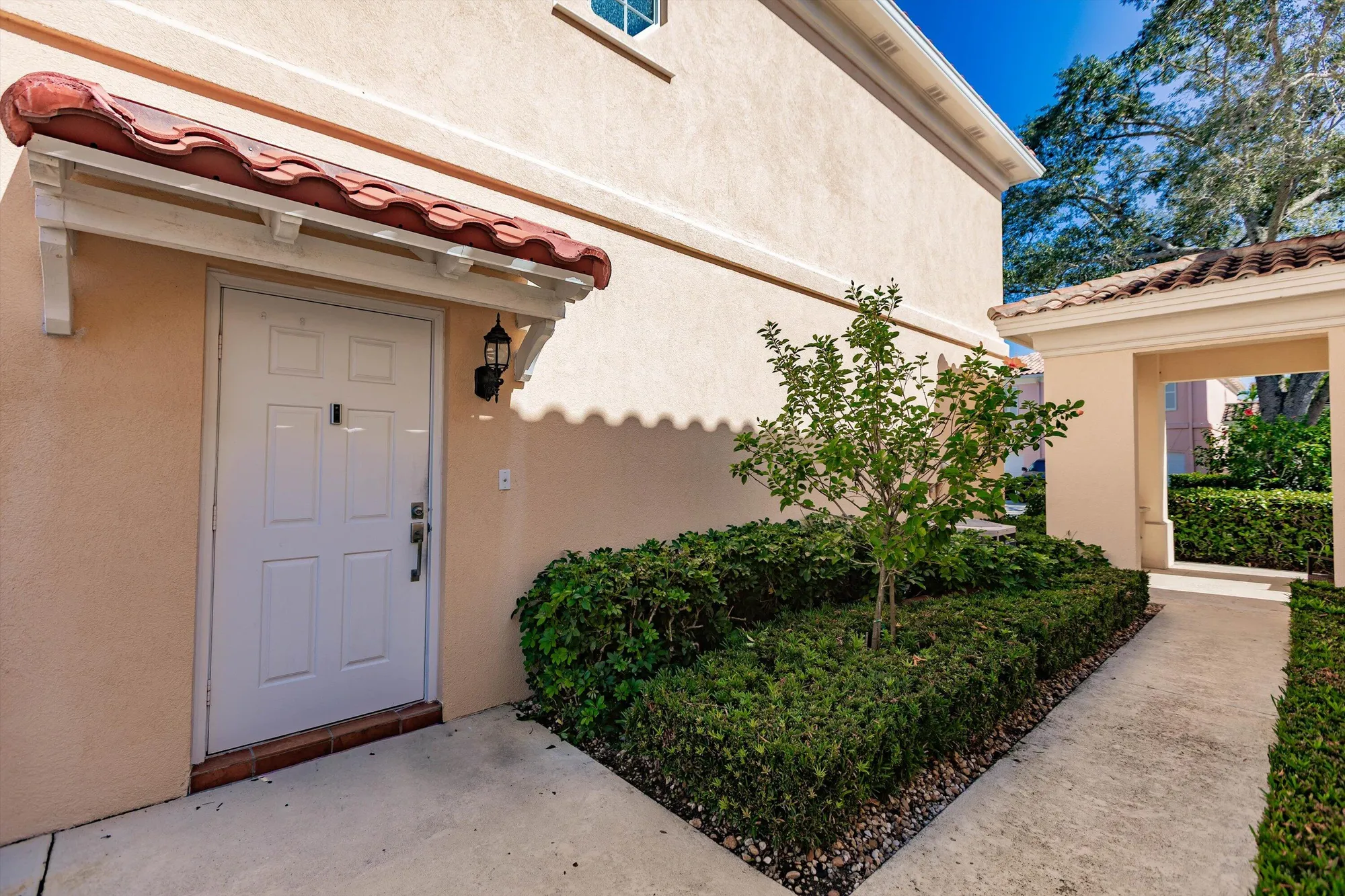 Property Slideshow image 7 of 41 | 2069 tarpon lake way, West Palm Beach, FL, 33411