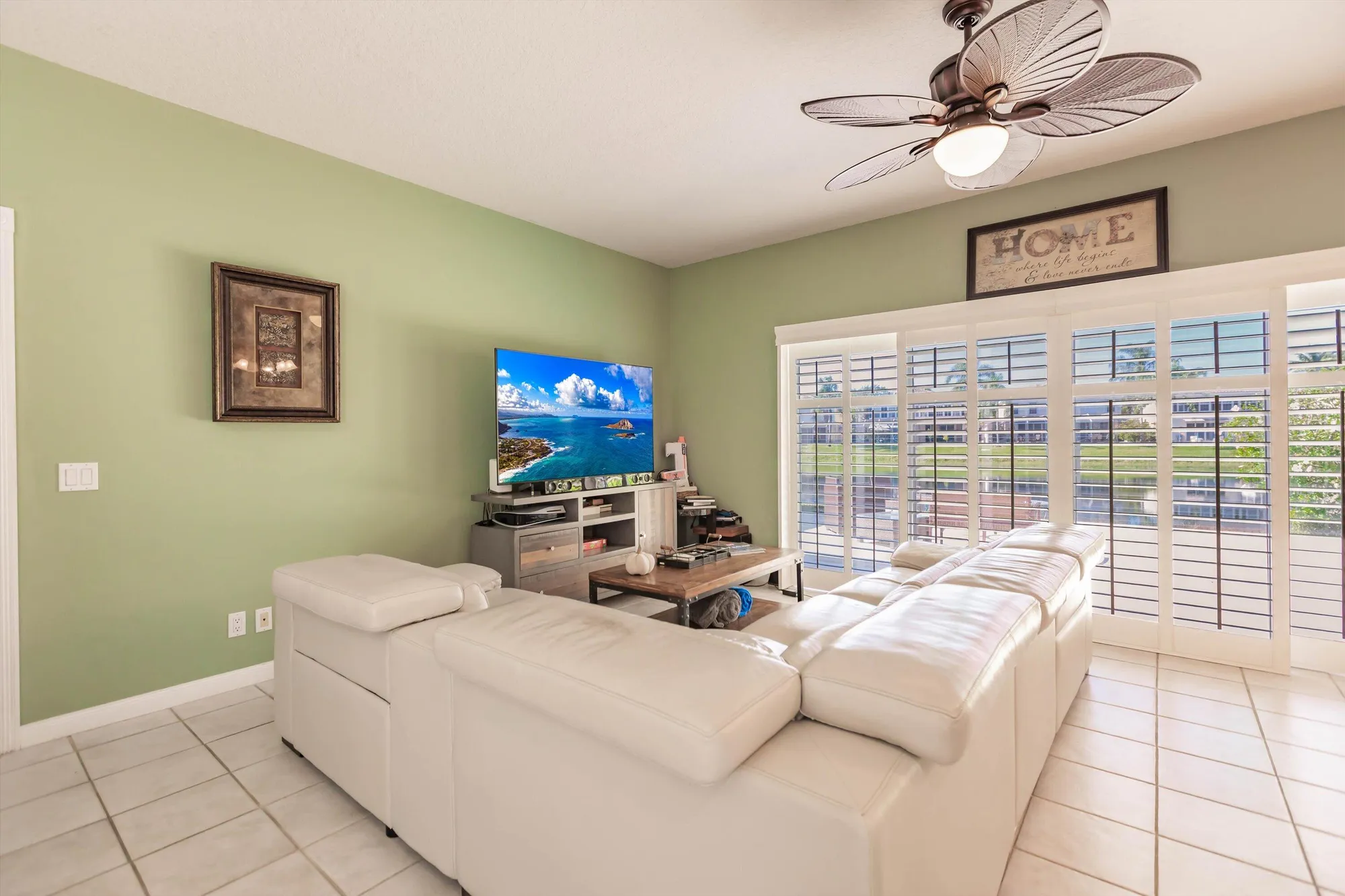 Property Slideshow image 10 of 41 | 2069 tarpon lake way, West Palm Beach, FL, 33411
