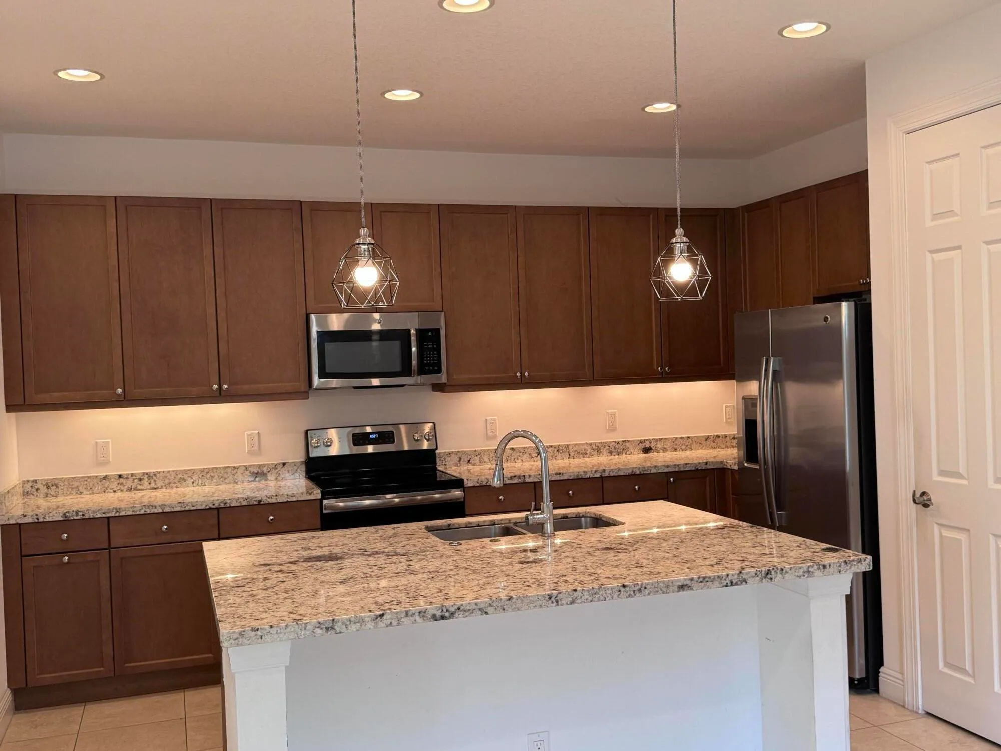 Property Slideshow image 8 of 26 | 21045 sw modena way, Port Saint Lucie, FL, 34986