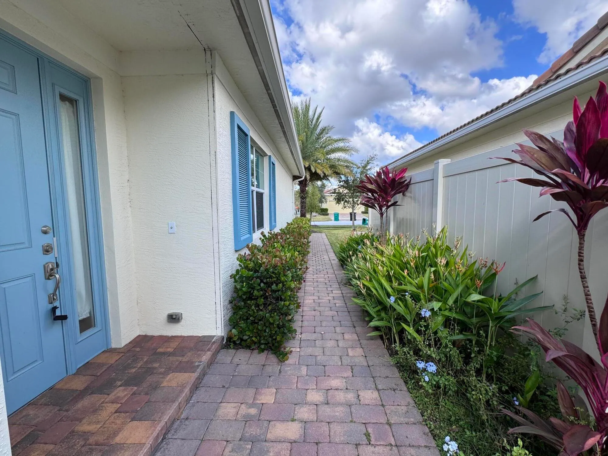 Property Slideshow image 5 of 26 | 21045 sw modena way, Port Saint Lucie, FL, 34986