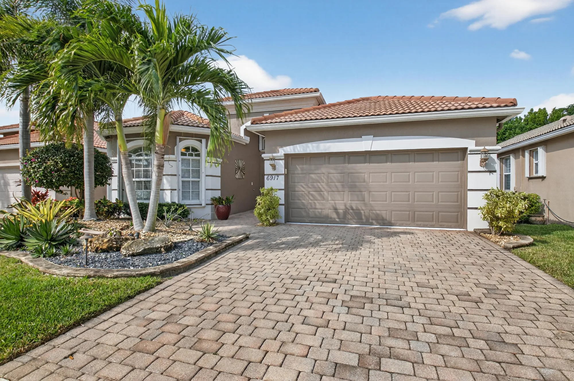 Property Slideshow image 4 of 81 | 6917 pisano dr, Lake Worth, FL, 33467