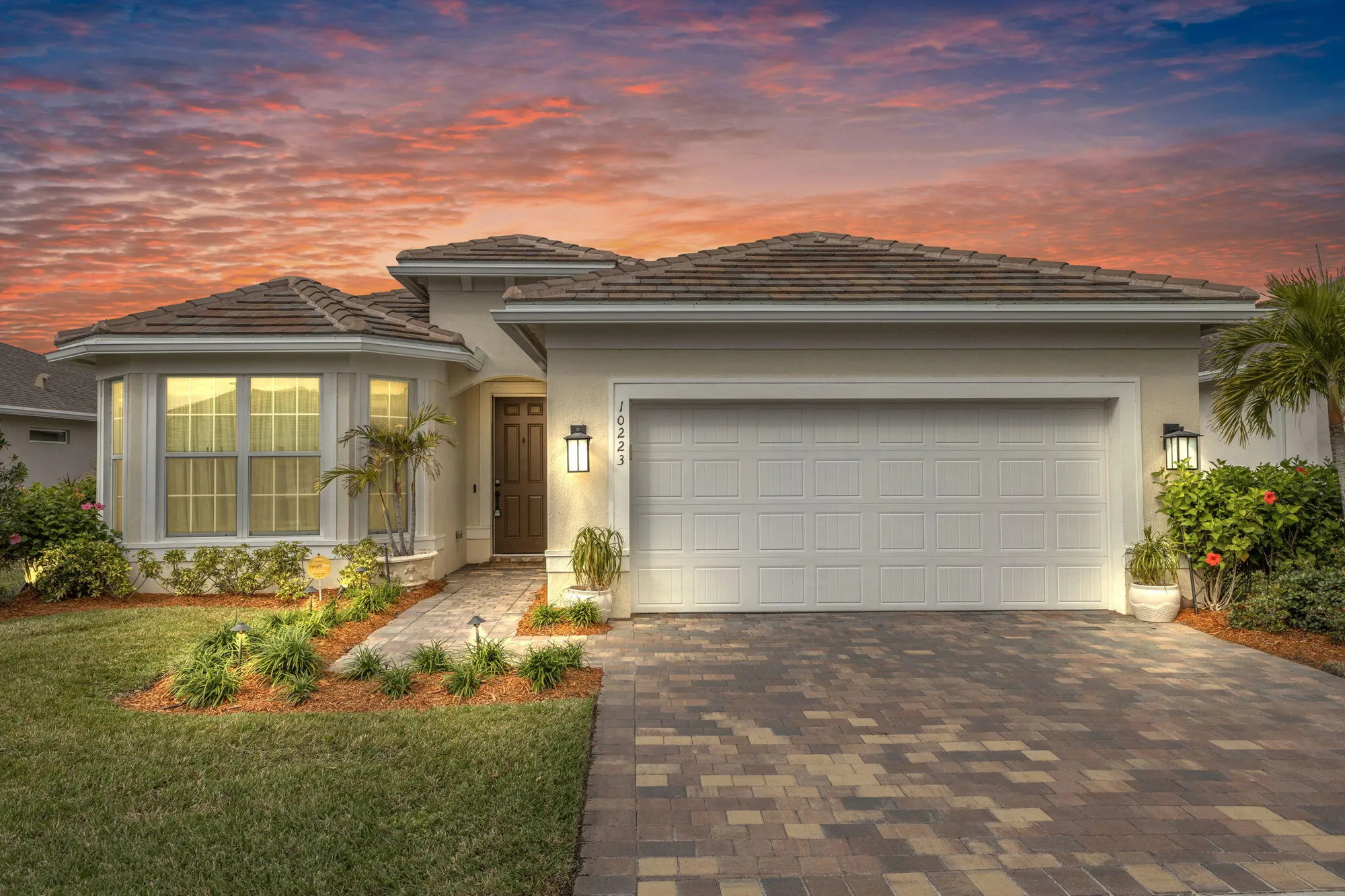 Property Slideshow image 1 of 52 | 10223 sw pervenche ln, Port Saint Lucie, FL, 34987