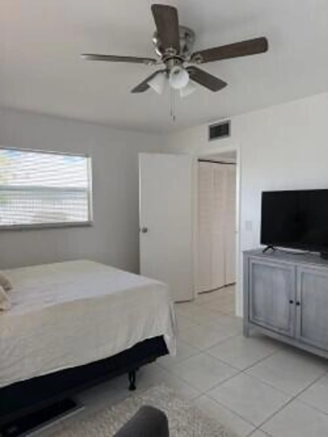 Property Slideshow image 12 of 15 | 154 valencia g, Delray Beach, FL, 33446