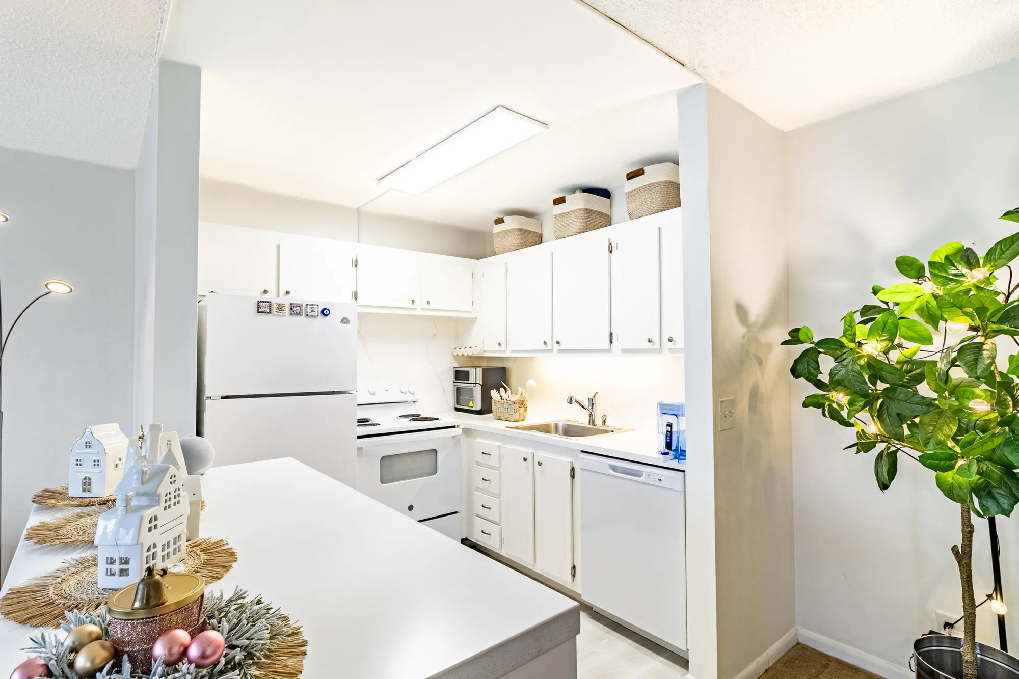 Property Slideshow image 8 of 16 | 269 suffolk g # 269, Boca Raton, FL, 33434