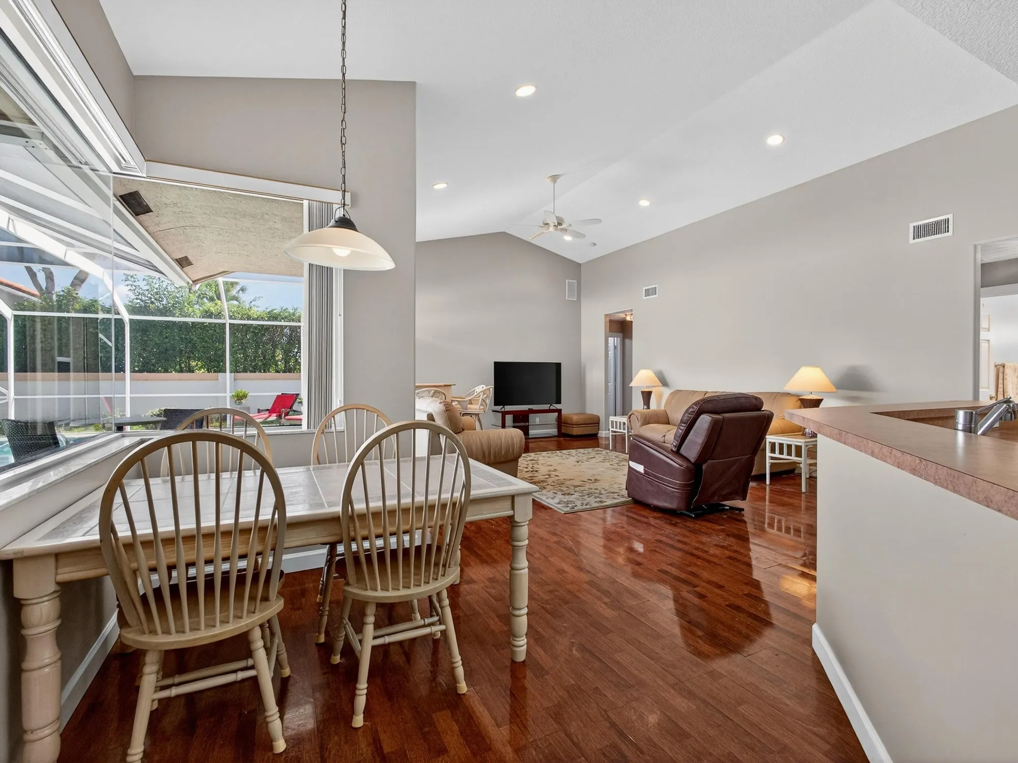 Property Slideshow image 22 of 64 | 7128 brunswick cir, Boynton Beach, FL, 33472