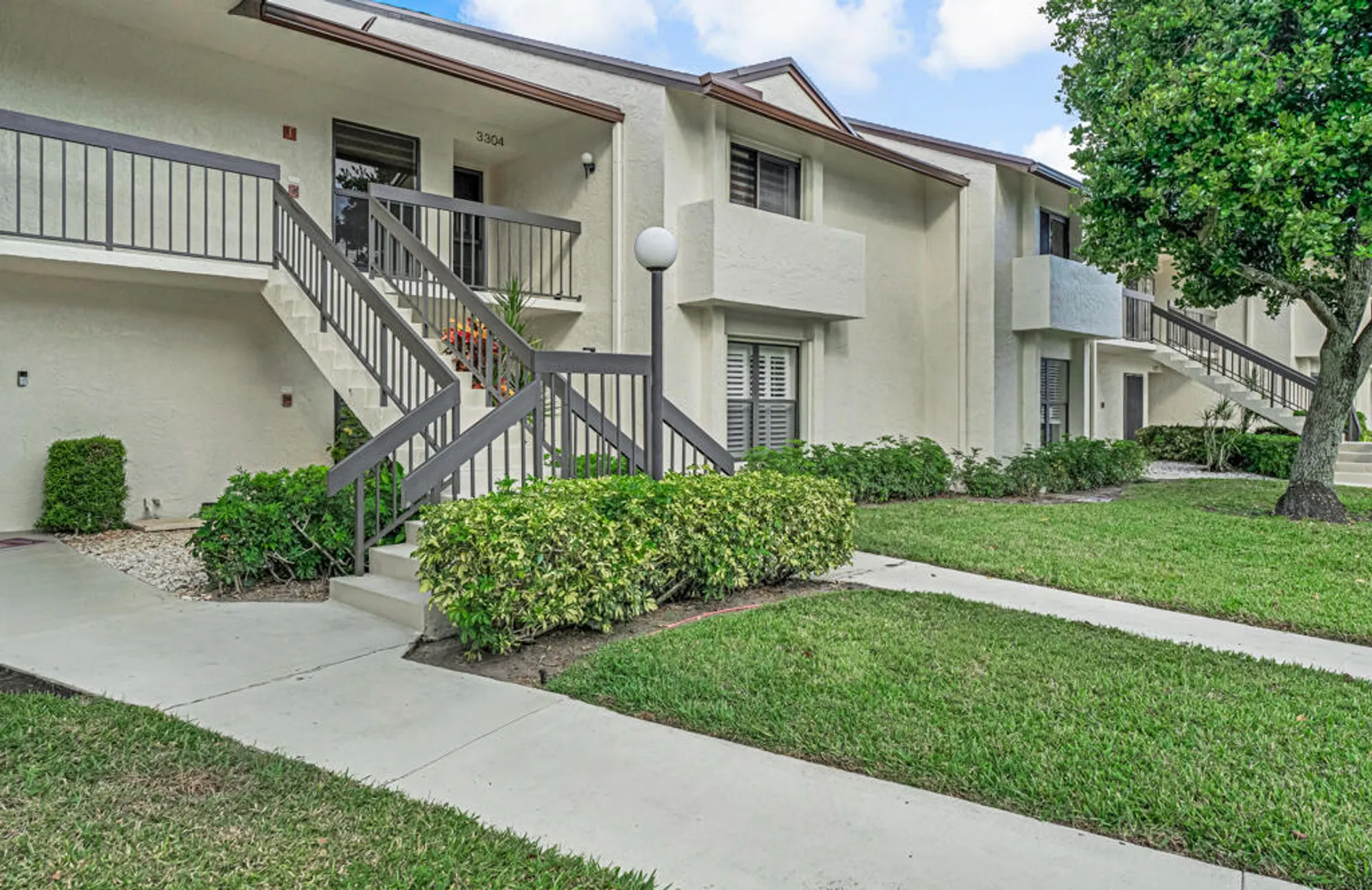 Property Slideshow image 4 of 46 | 3304 perimeter dr, Greenacres, FL, 33467