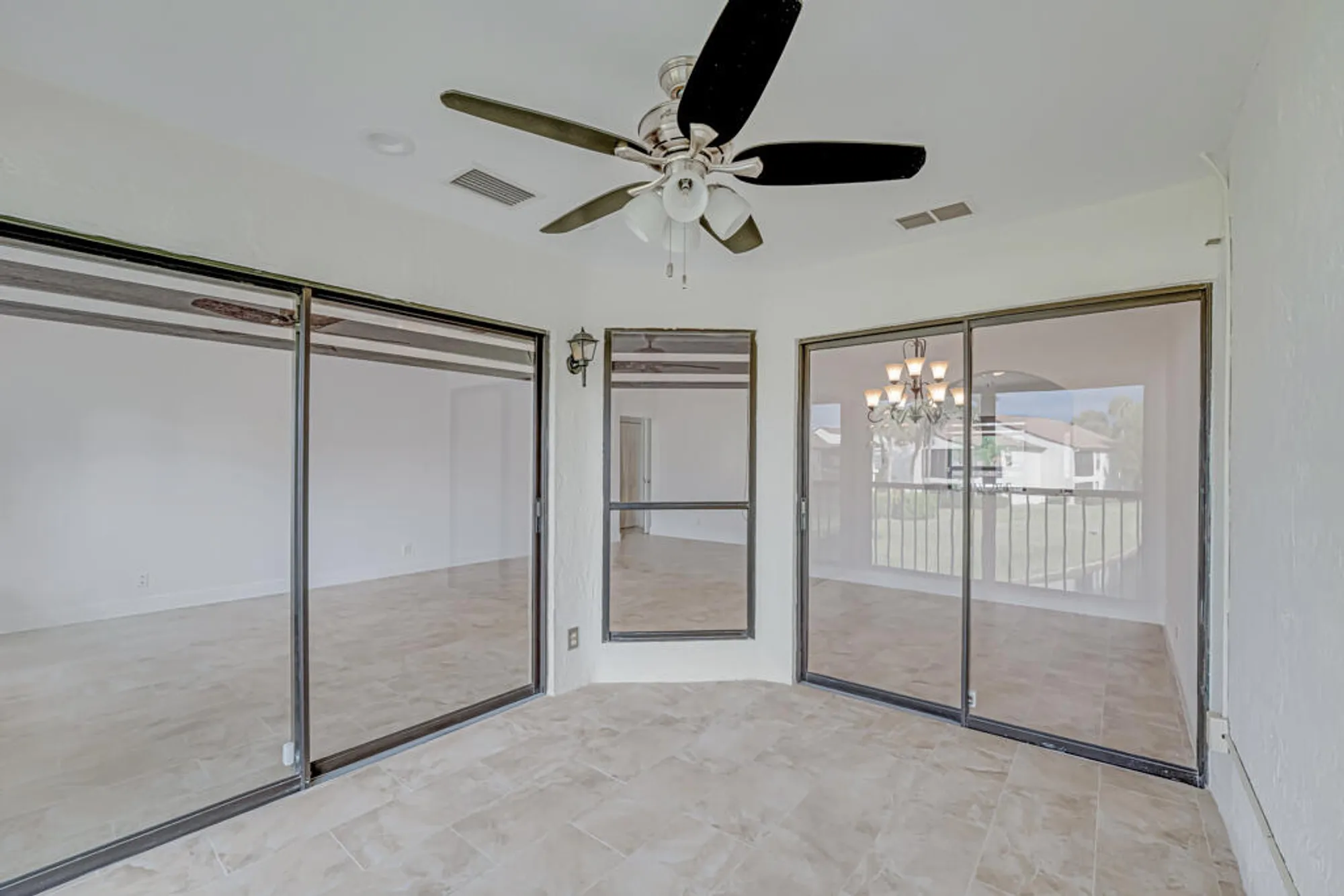 Property Slideshow image 18 of 46 | 3304 perimeter dr, Greenacres, FL, 33467