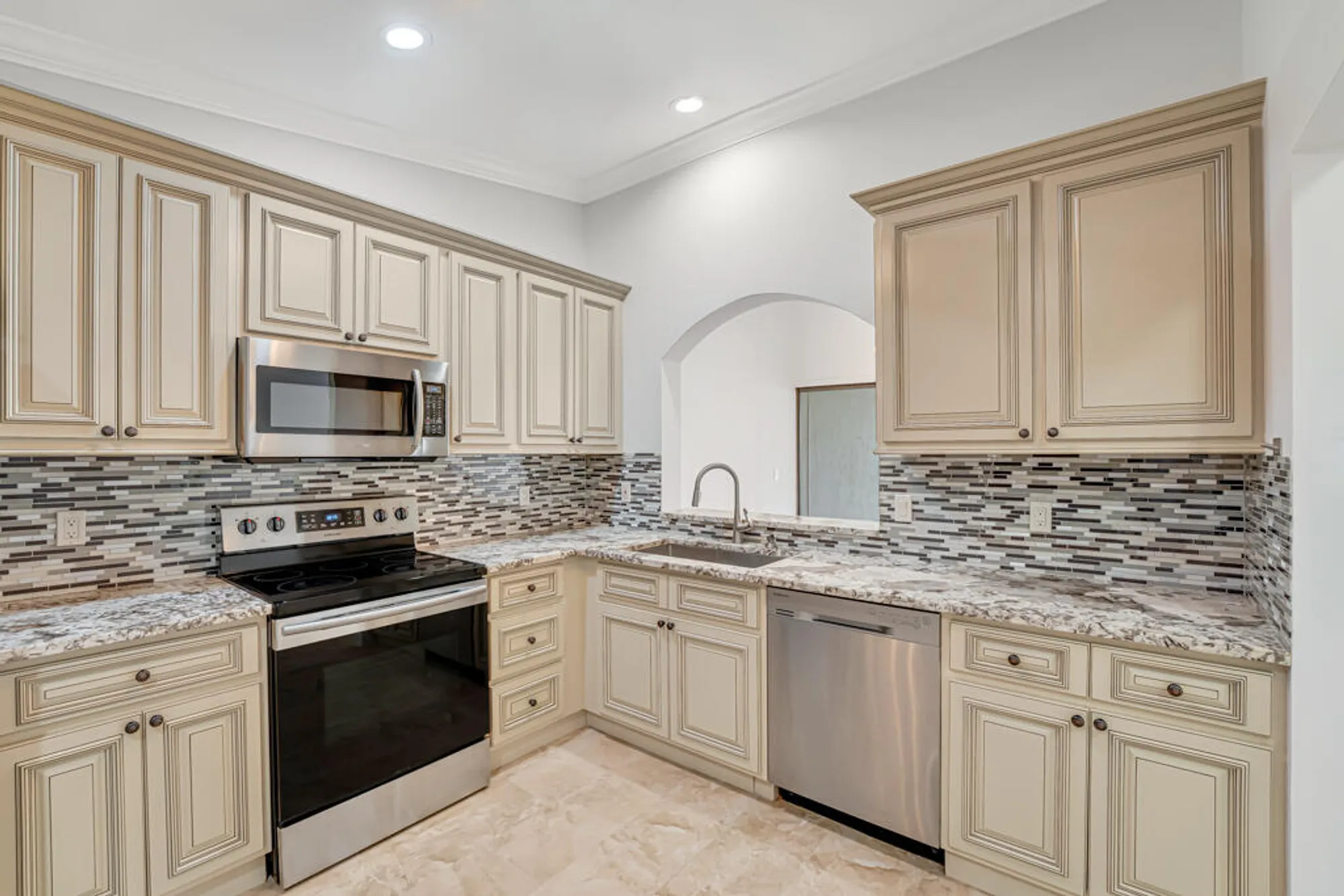 Property Slideshow image 9 of 46 | 3304 perimeter dr, Greenacres, FL, 33467