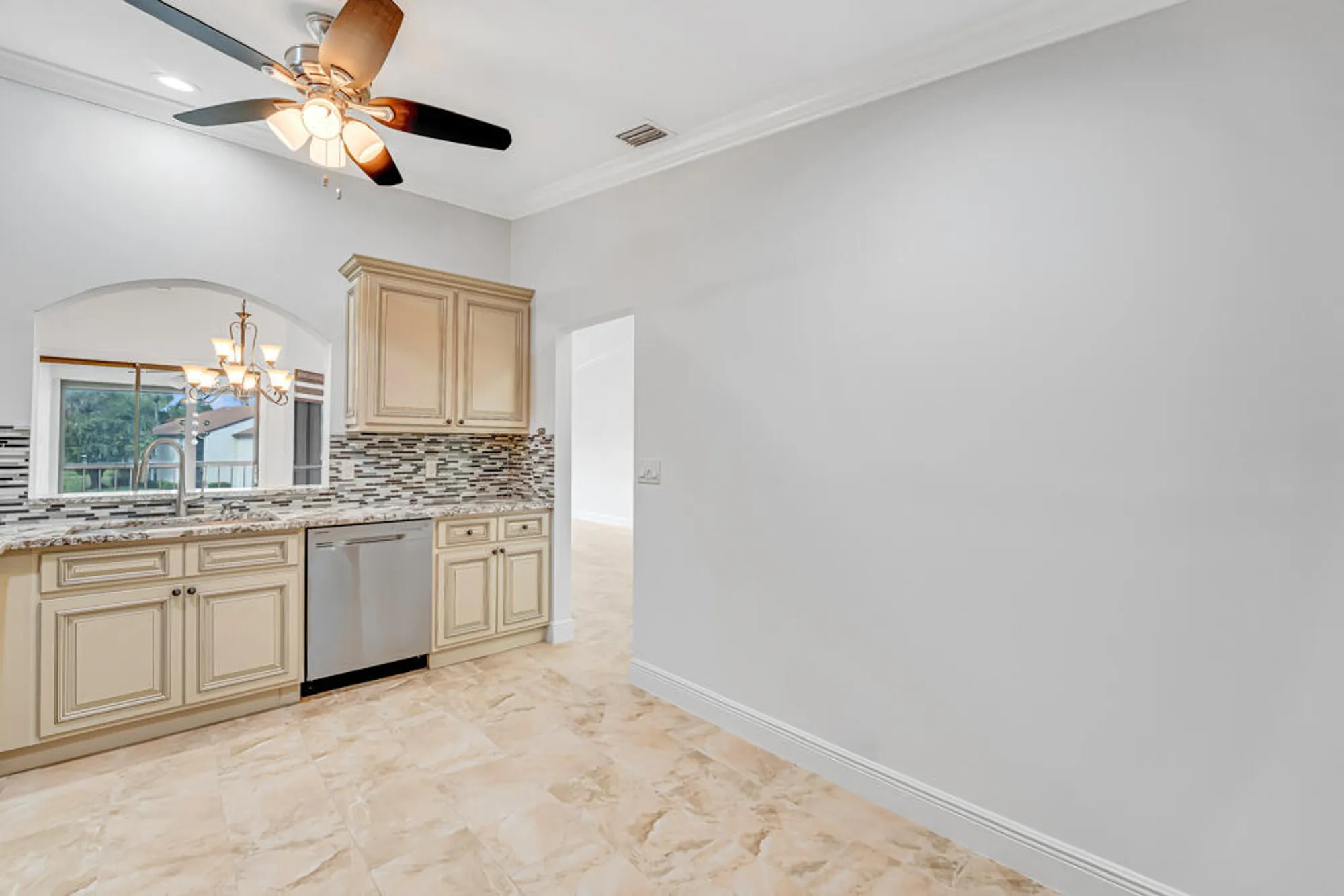 Property Slideshow image 8 of 46 | 3304 perimeter dr, Greenacres, FL, 33467