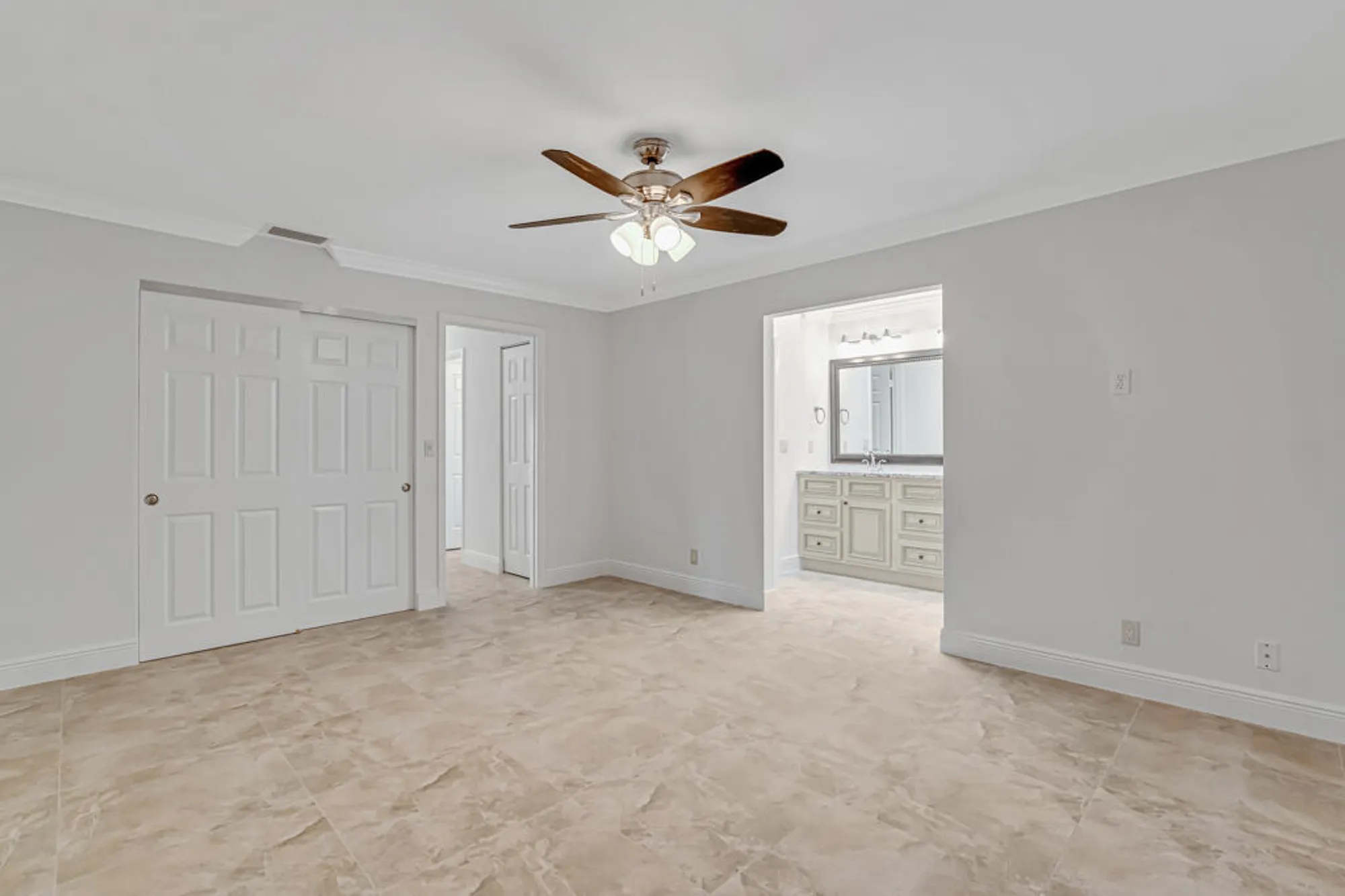 Property Slideshow image 19 of 46 | 3304 perimeter dr, Greenacres, FL, 33467