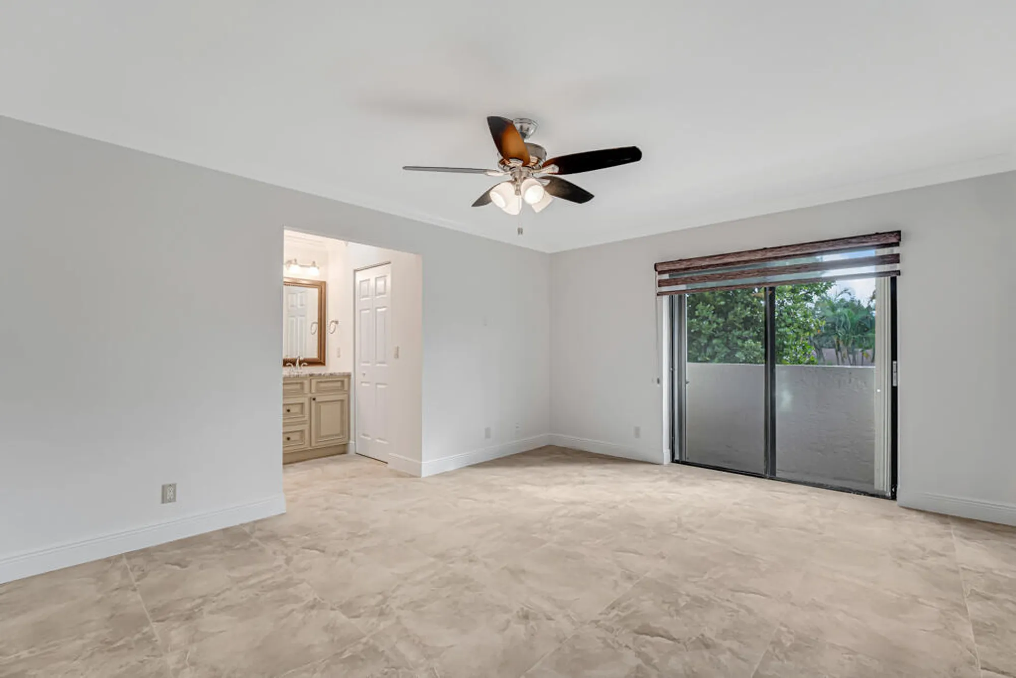 Property Slideshow image 21 of 46 | 3304 perimeter dr, Greenacres, FL, 33467