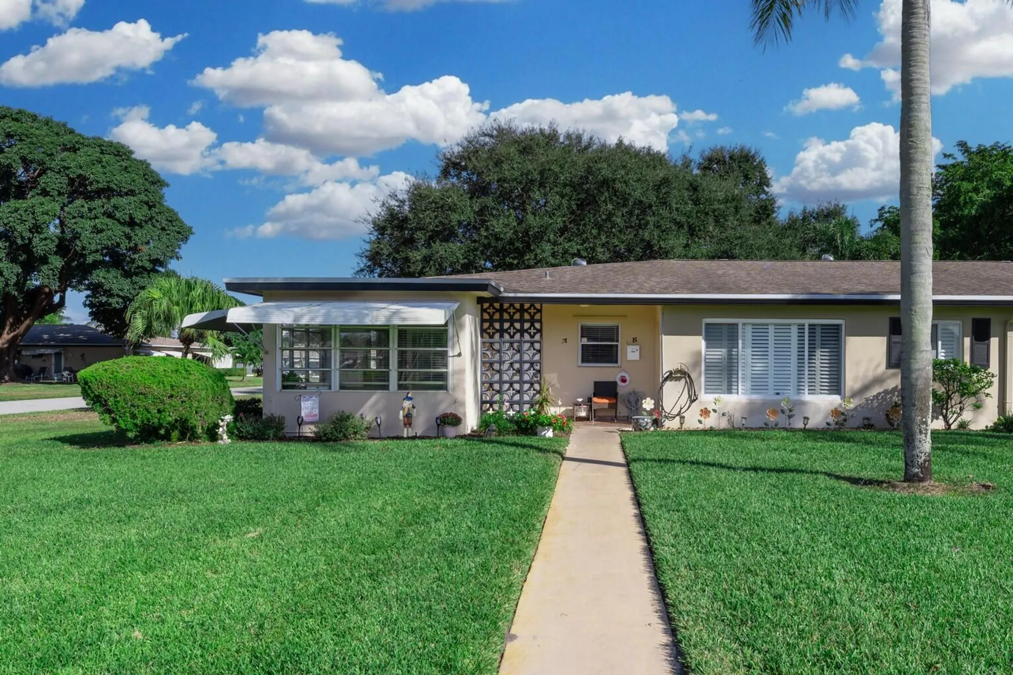 Property Slideshow image 1 of 34 | 1022 circle dr a, Delray Beach, FL, 33445