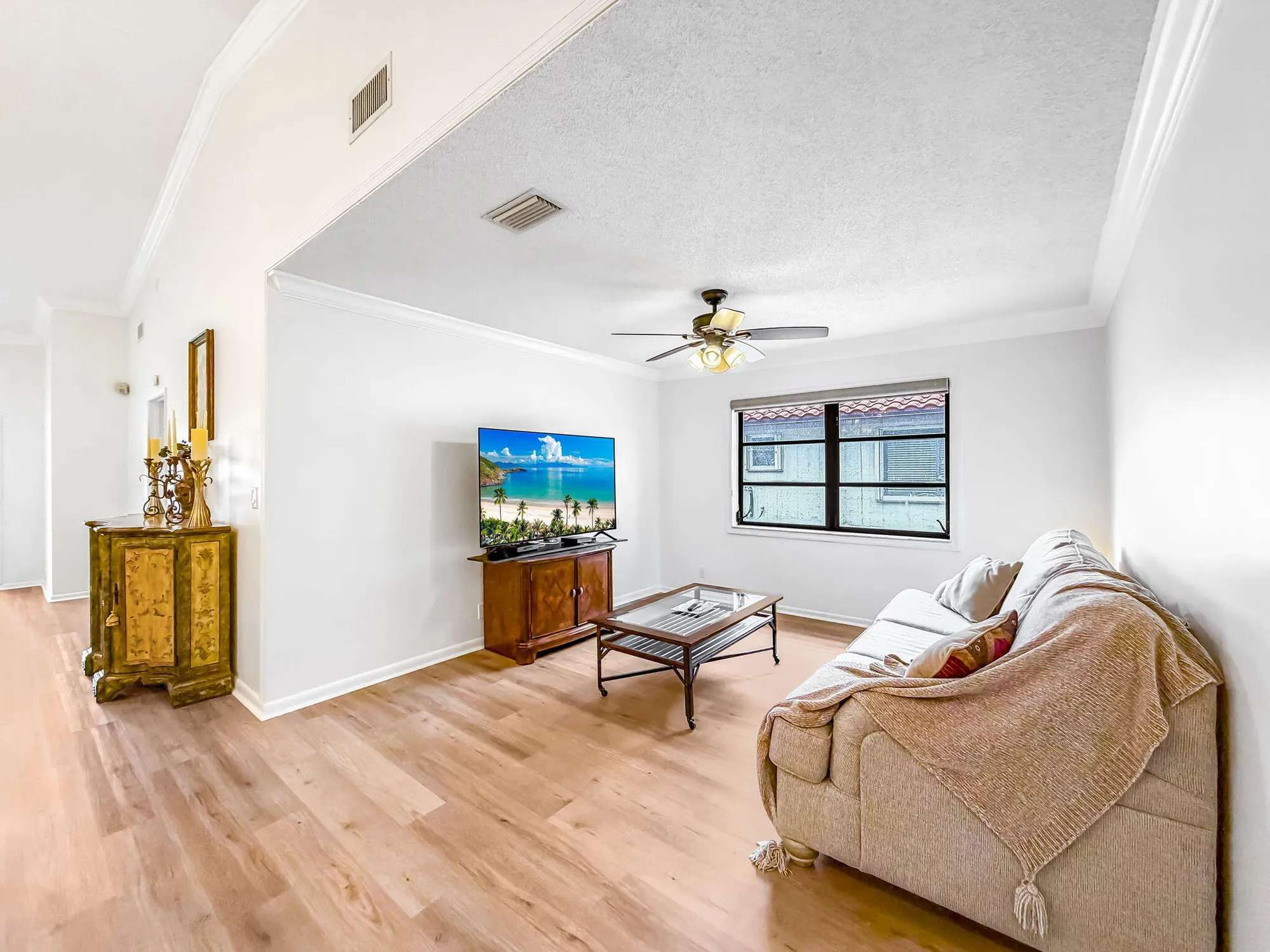 Property Slideshow image 7 of 41 | 6367 kings gate cir, Delray Beach, FL, 33484