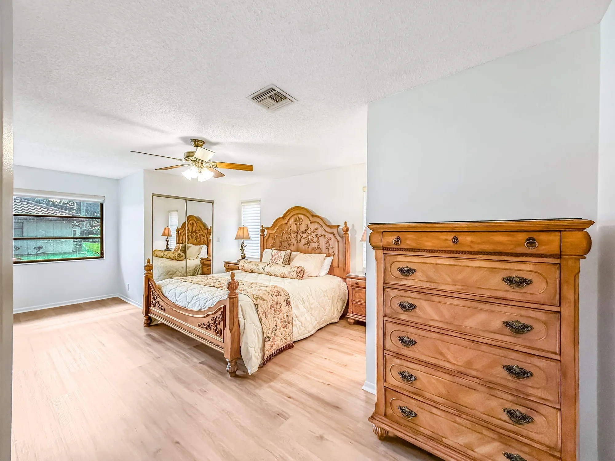 Property Slideshow image 13 of 41 | 6367 kings gate cir, Delray Beach, FL, 33484